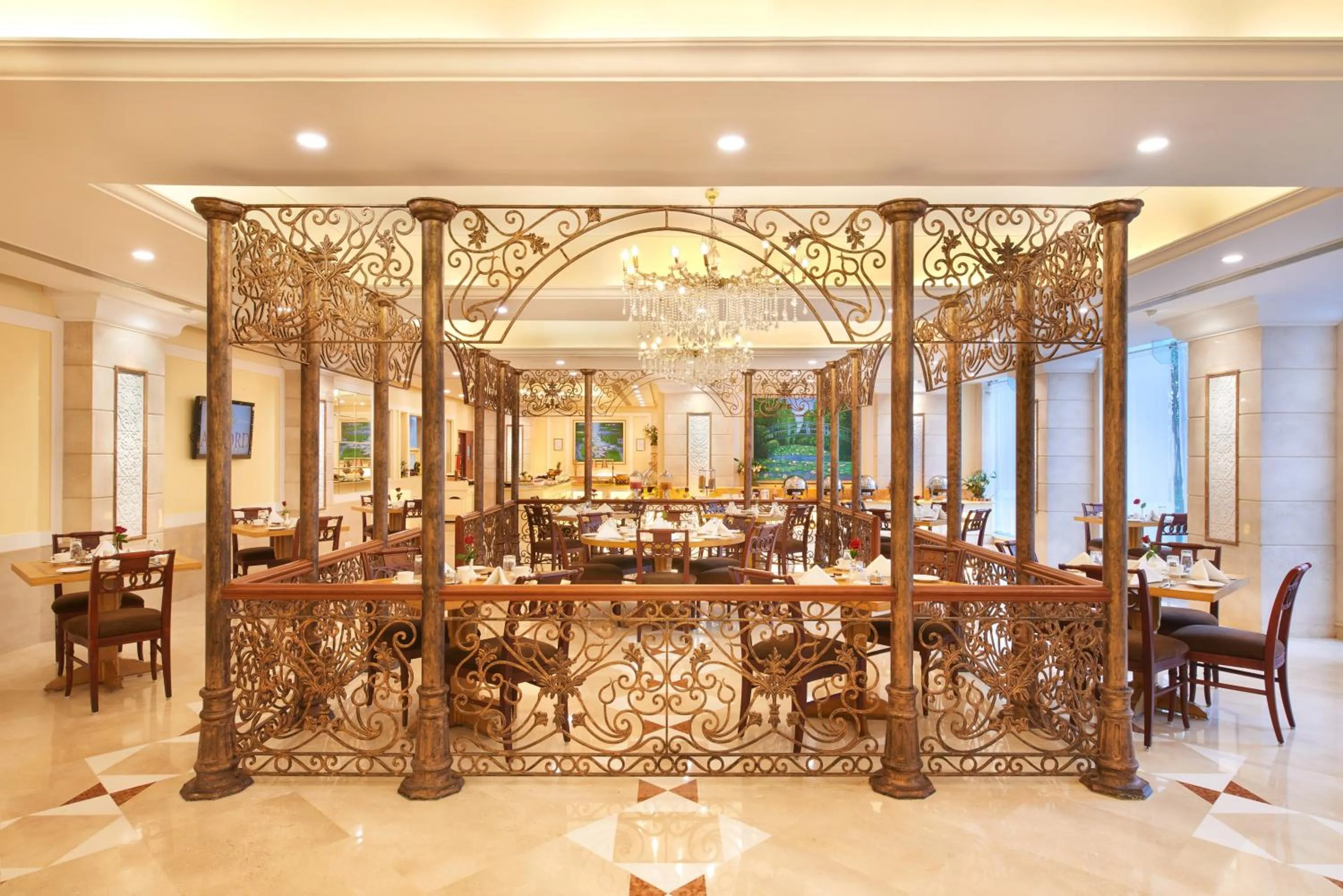 Restaurant/places to eat in Accord Puducherry