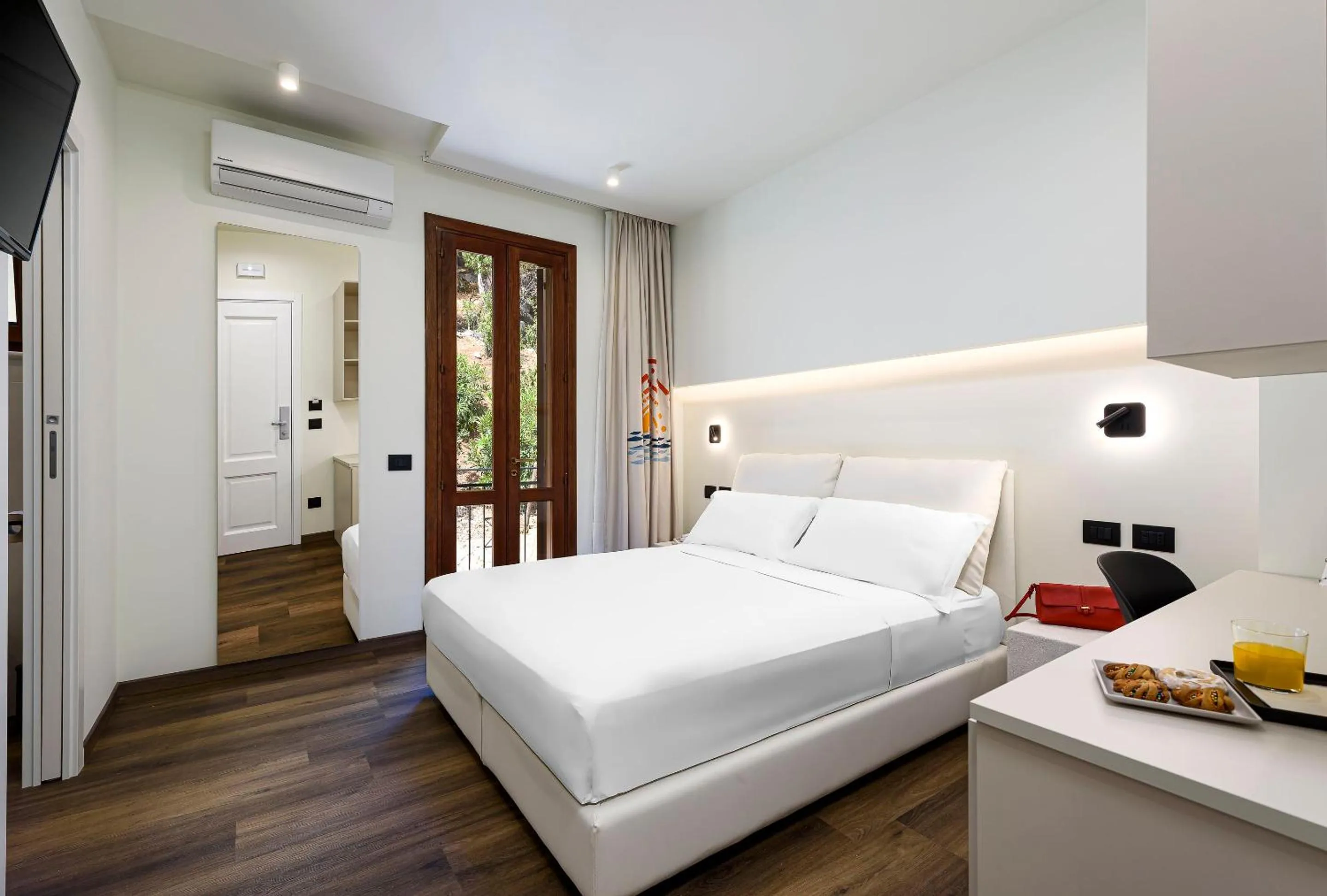 Bedroom, Bed in Albergo Auralba