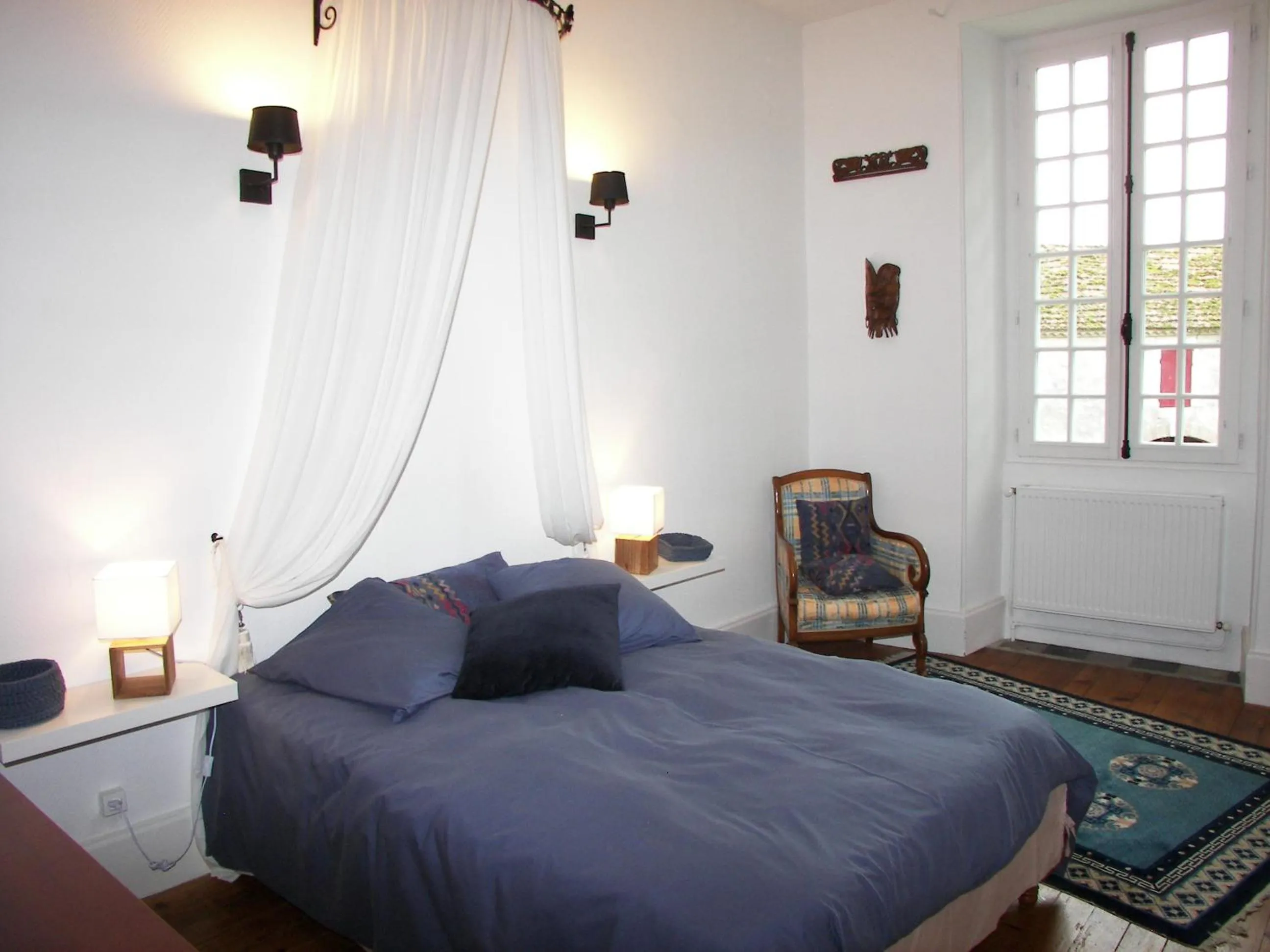 Photo of the whole room, Bed in Domaine du Noble