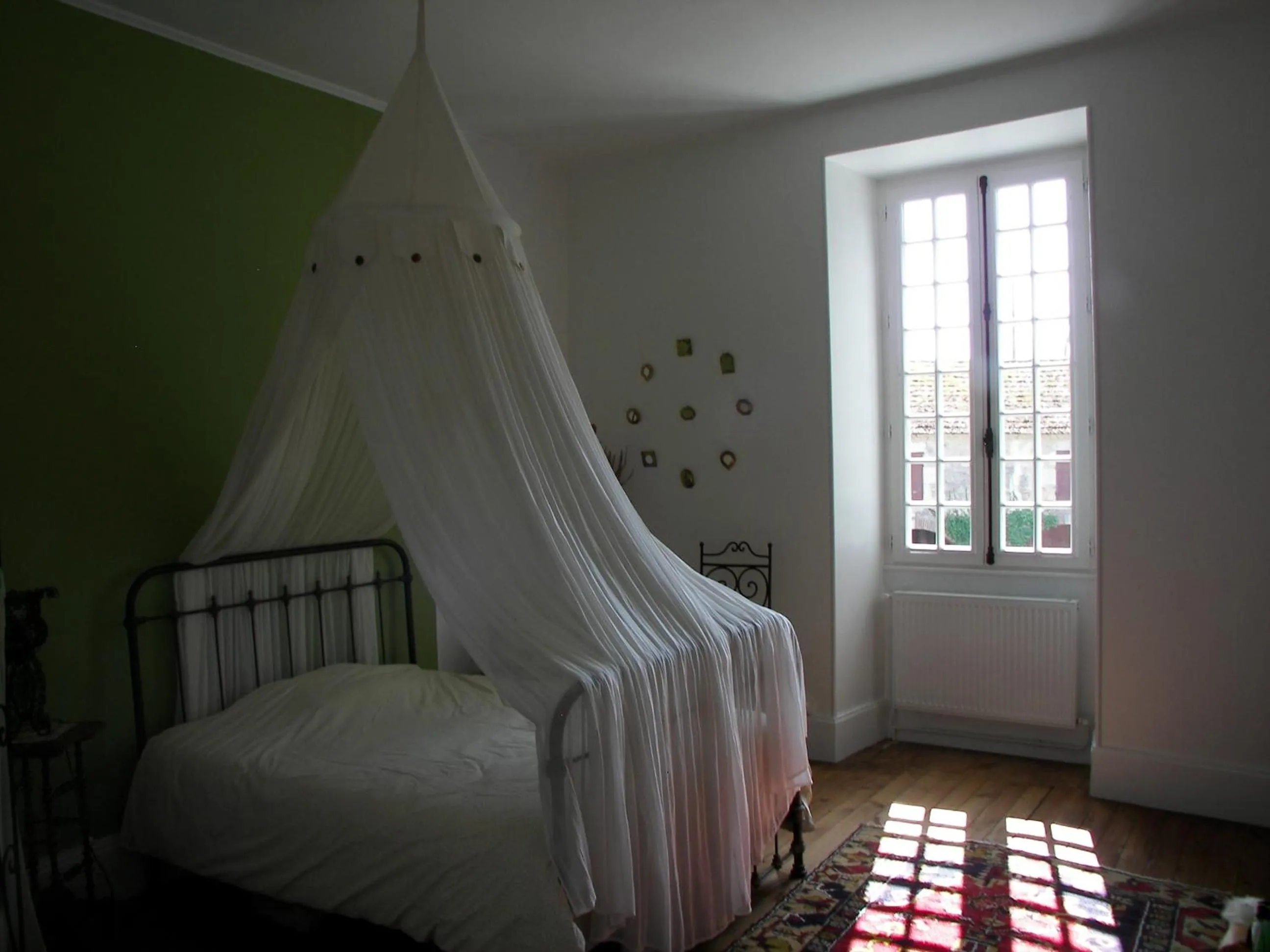 Photo of the whole room, Bed in Domaine du Noble