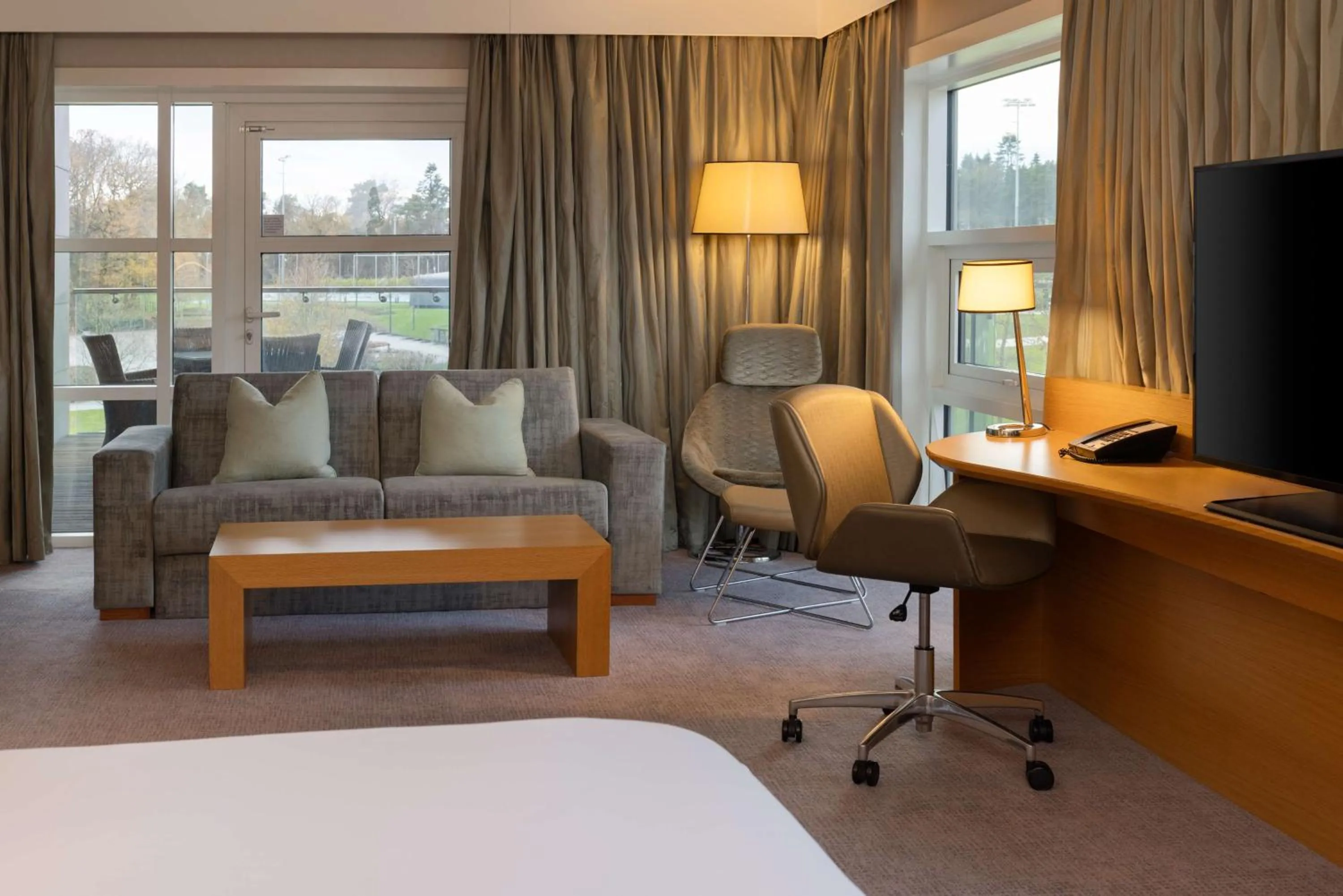 Bedroom, Bed in Hilton at St George's Park
