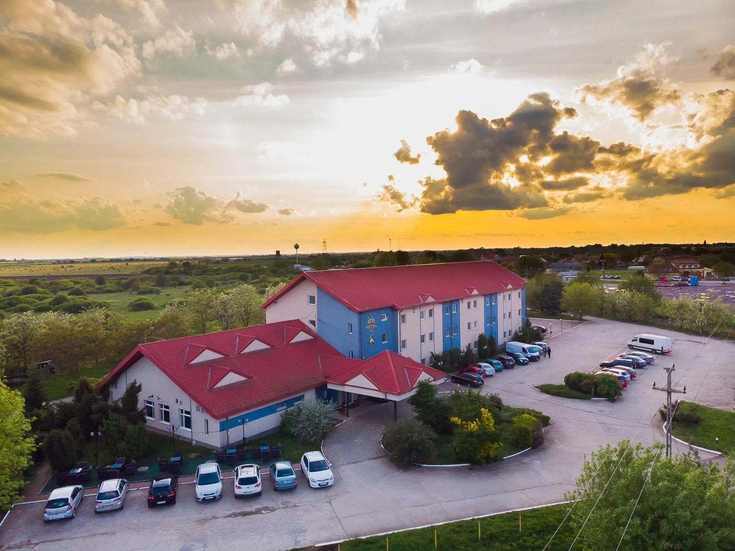 Iris Hotel