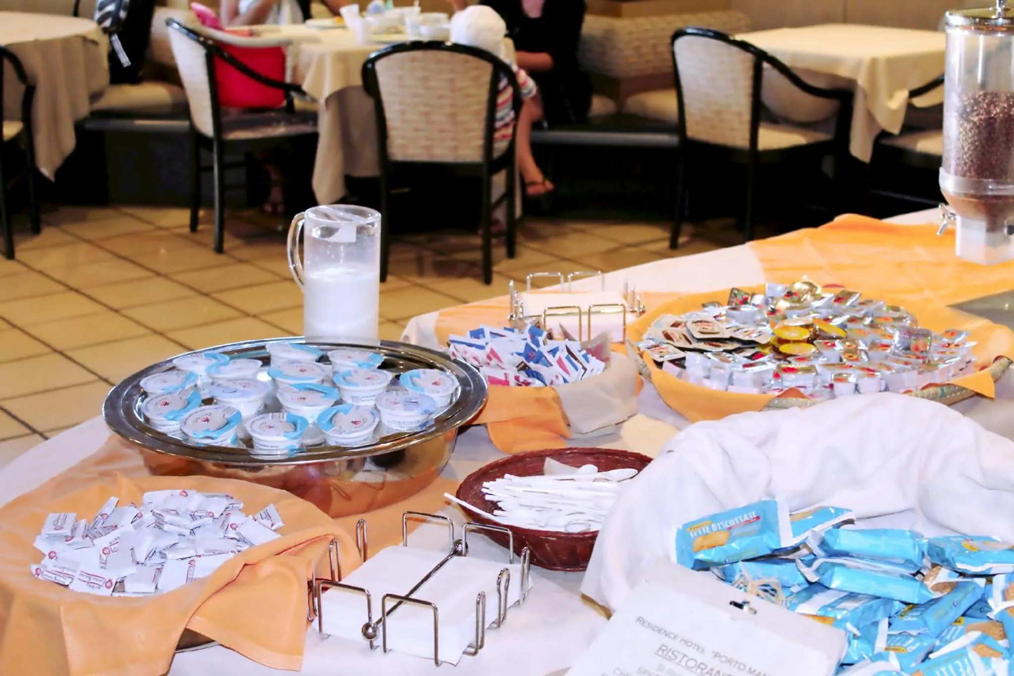 Continental breakfast in Residence Porto Mannu