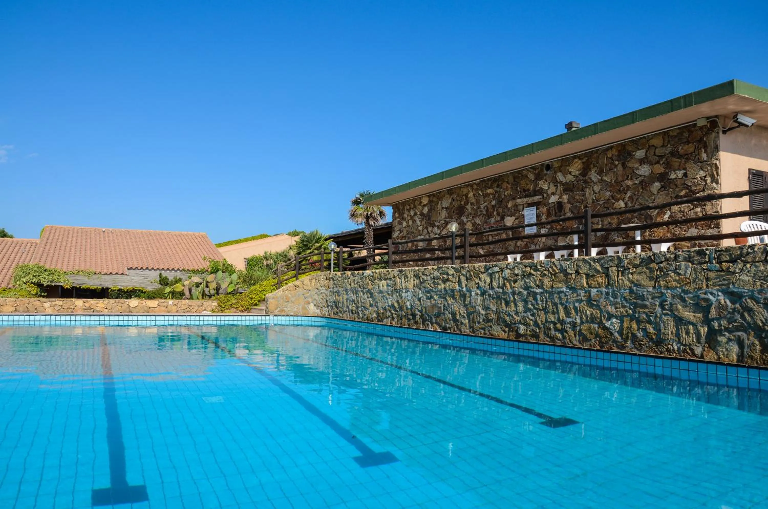 Swimming pool in Residence Porto Mannu
