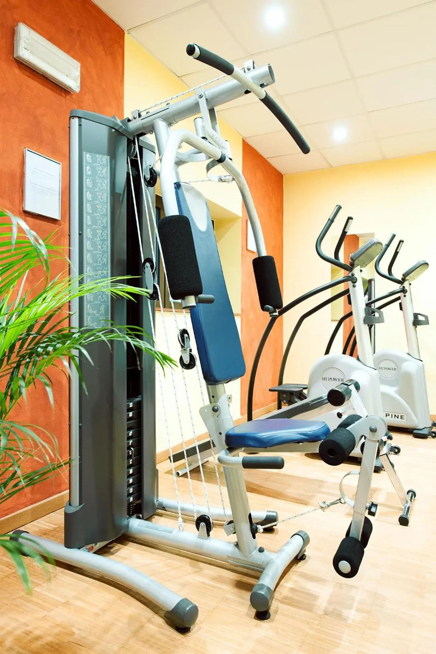 Fitness centre/facilities in NH Timisoara Fitness centre/facilities in NH Timisoara
