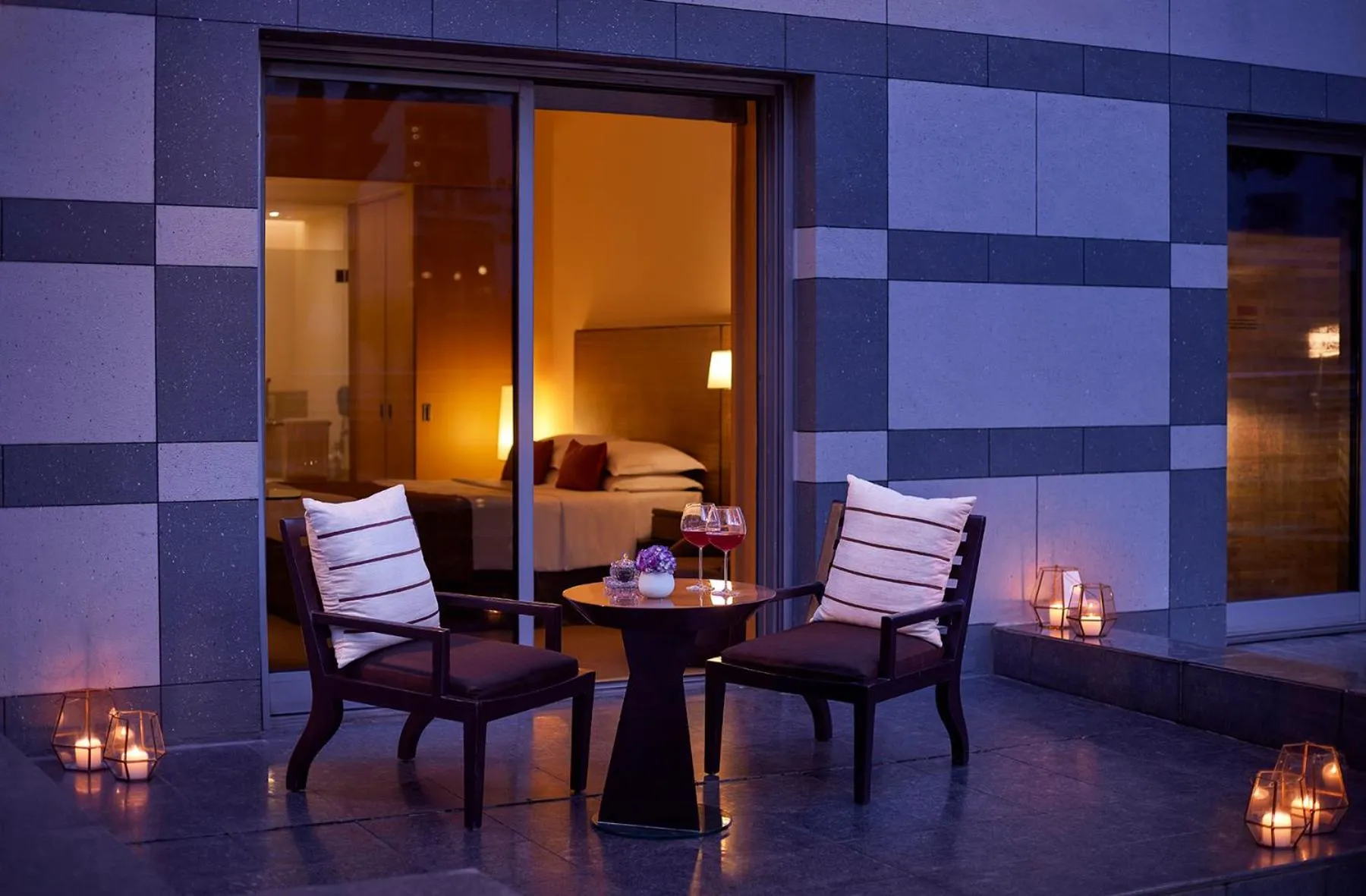 Patio in Grand Hyatt Mumbai Hotel and Residences