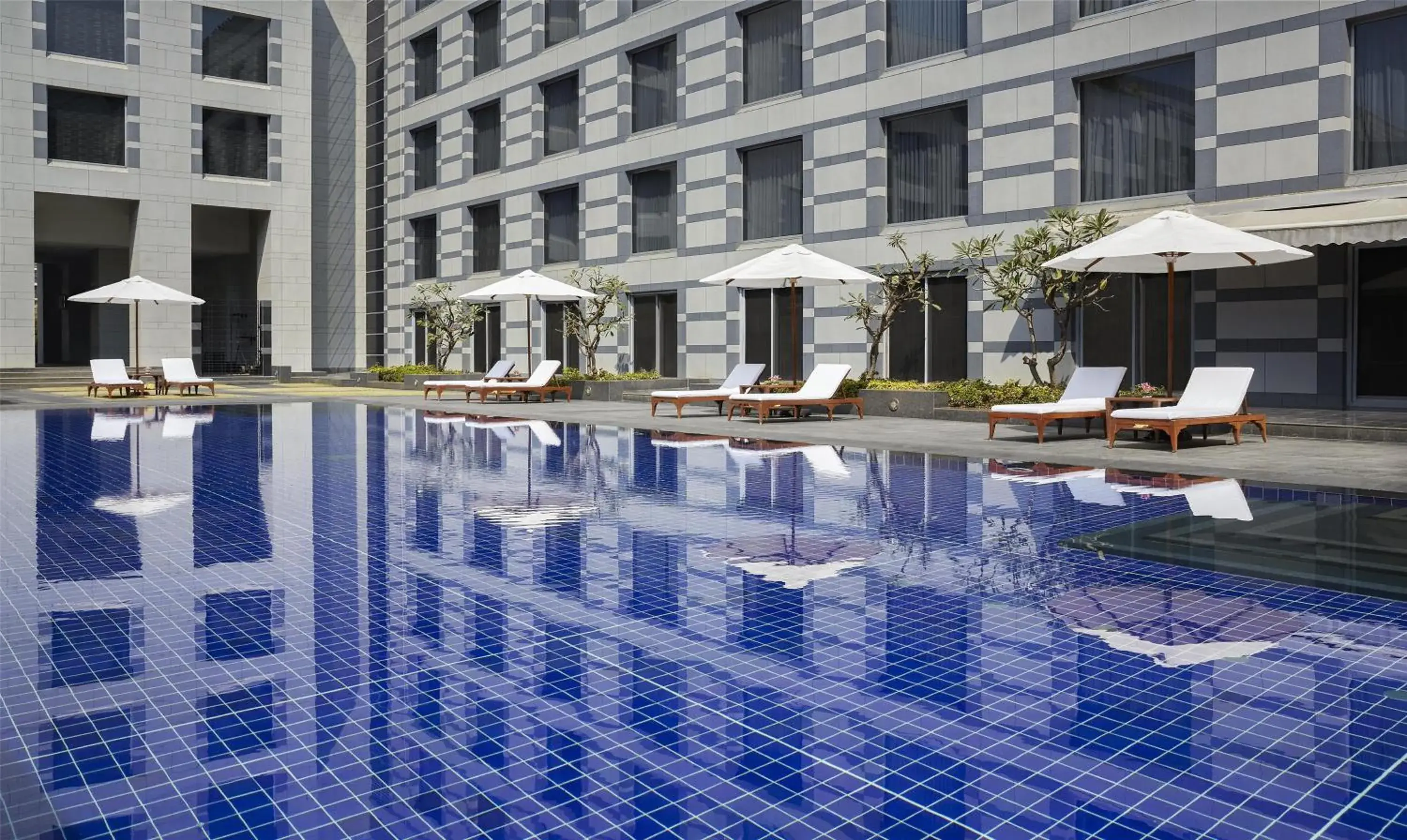 Swimming pool in Grand Hyatt Mumbai Hotel and Residences Swimming pool in Grand Hyatt Mumbai Hotel and Residences