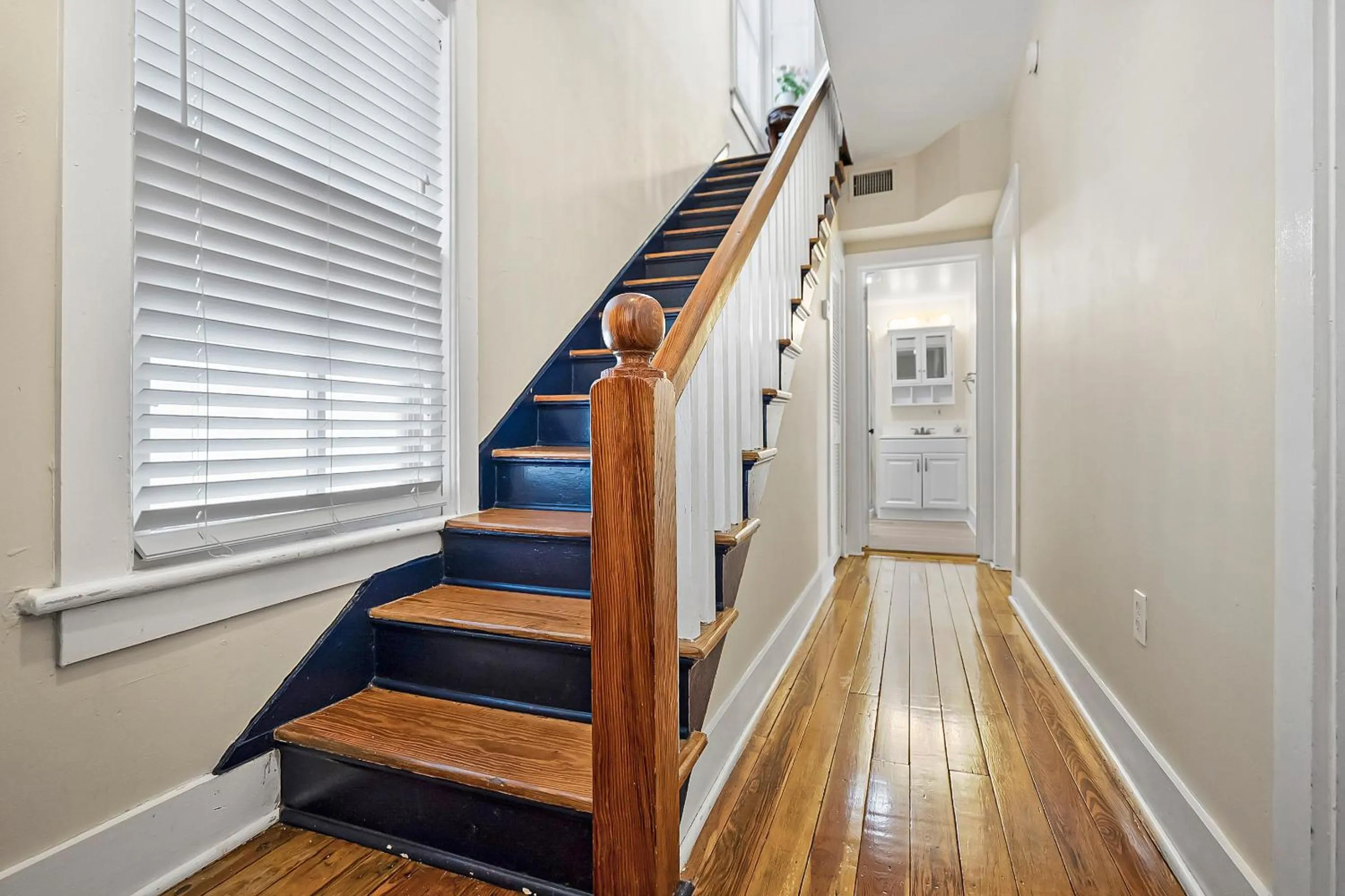 Property building in Villa Riberia