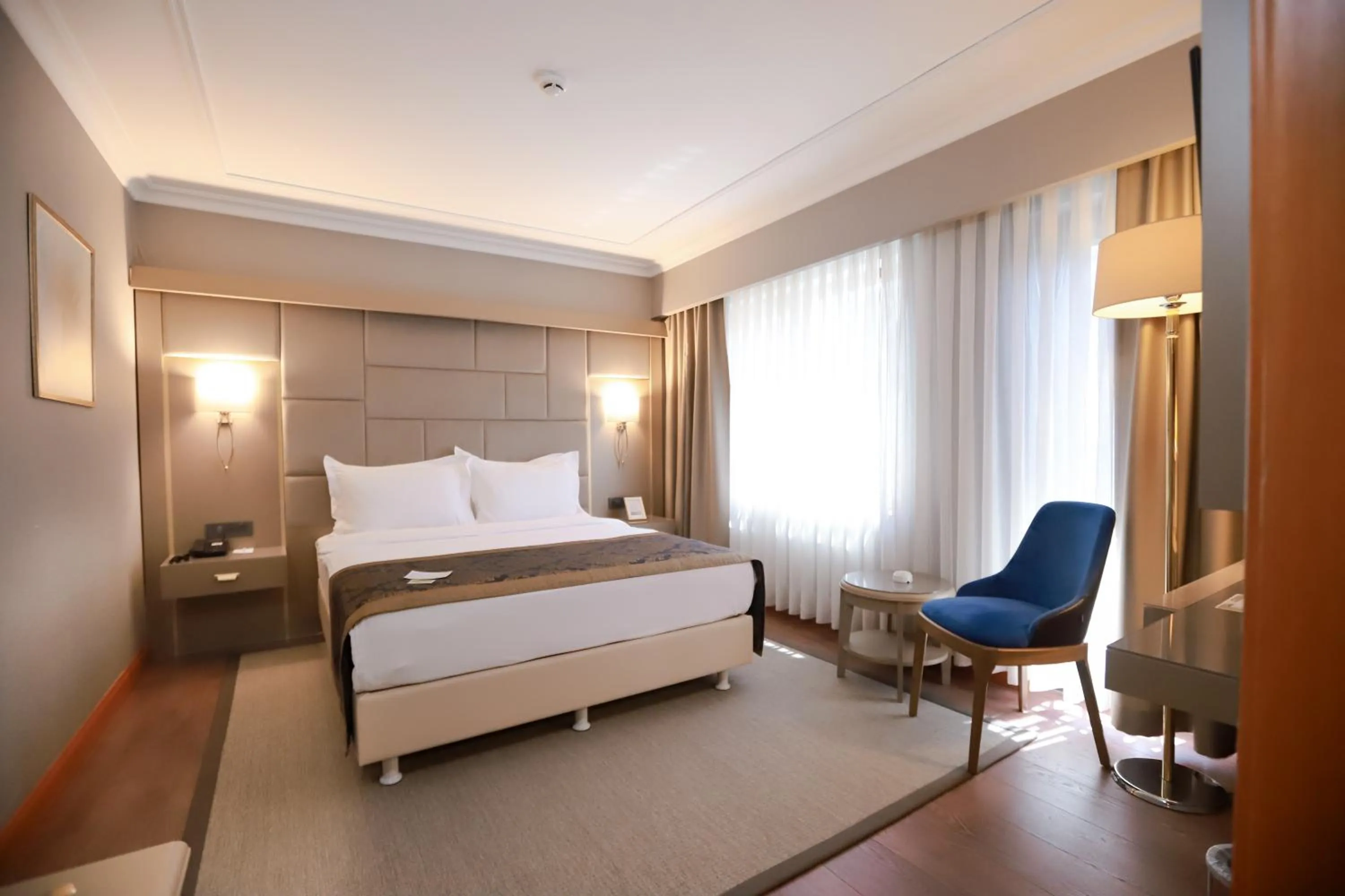 Photo of the whole room, Bed in La Quinta by Wyndham Giresun