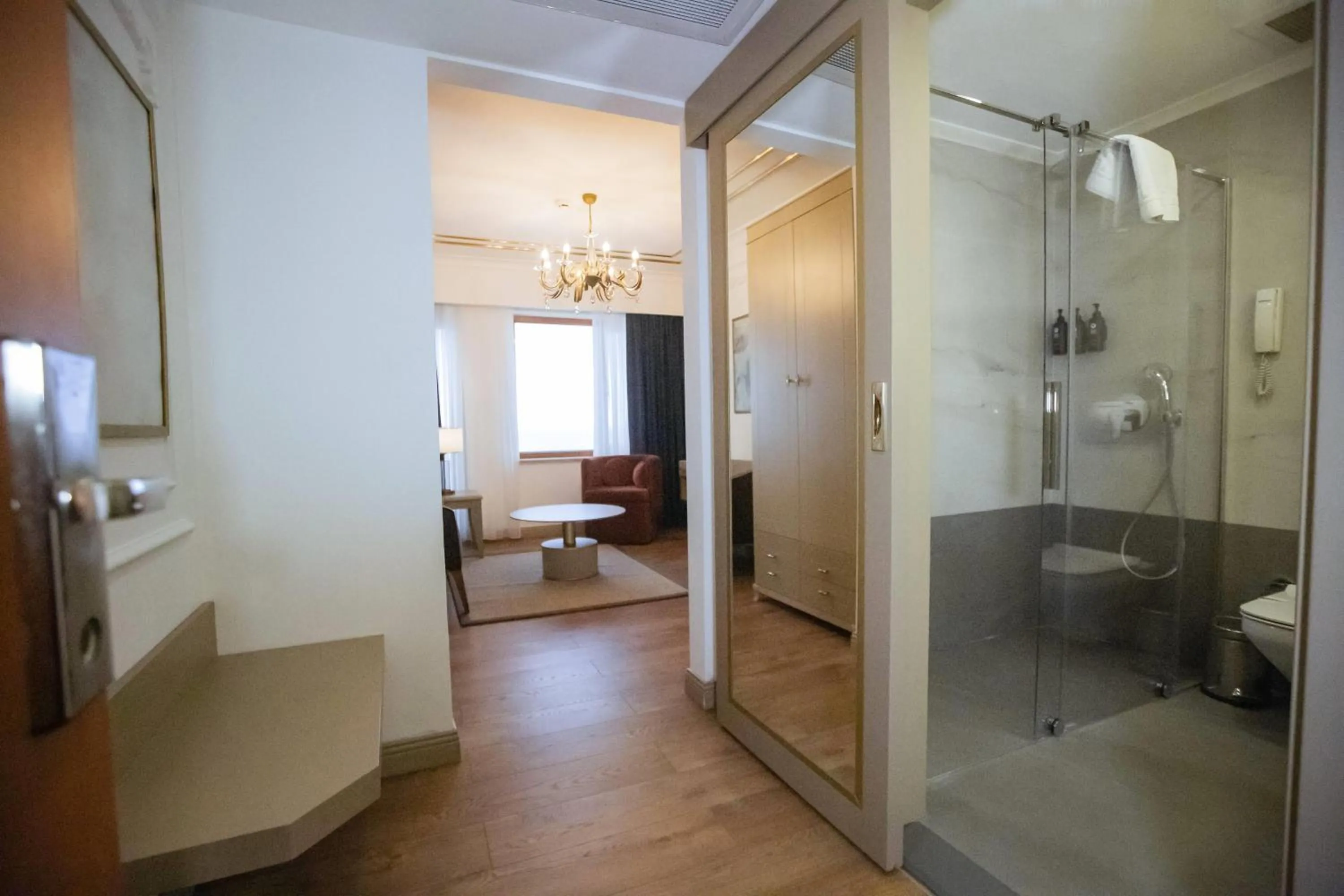 Photo of the whole room in La Quinta by Wyndham Giresun