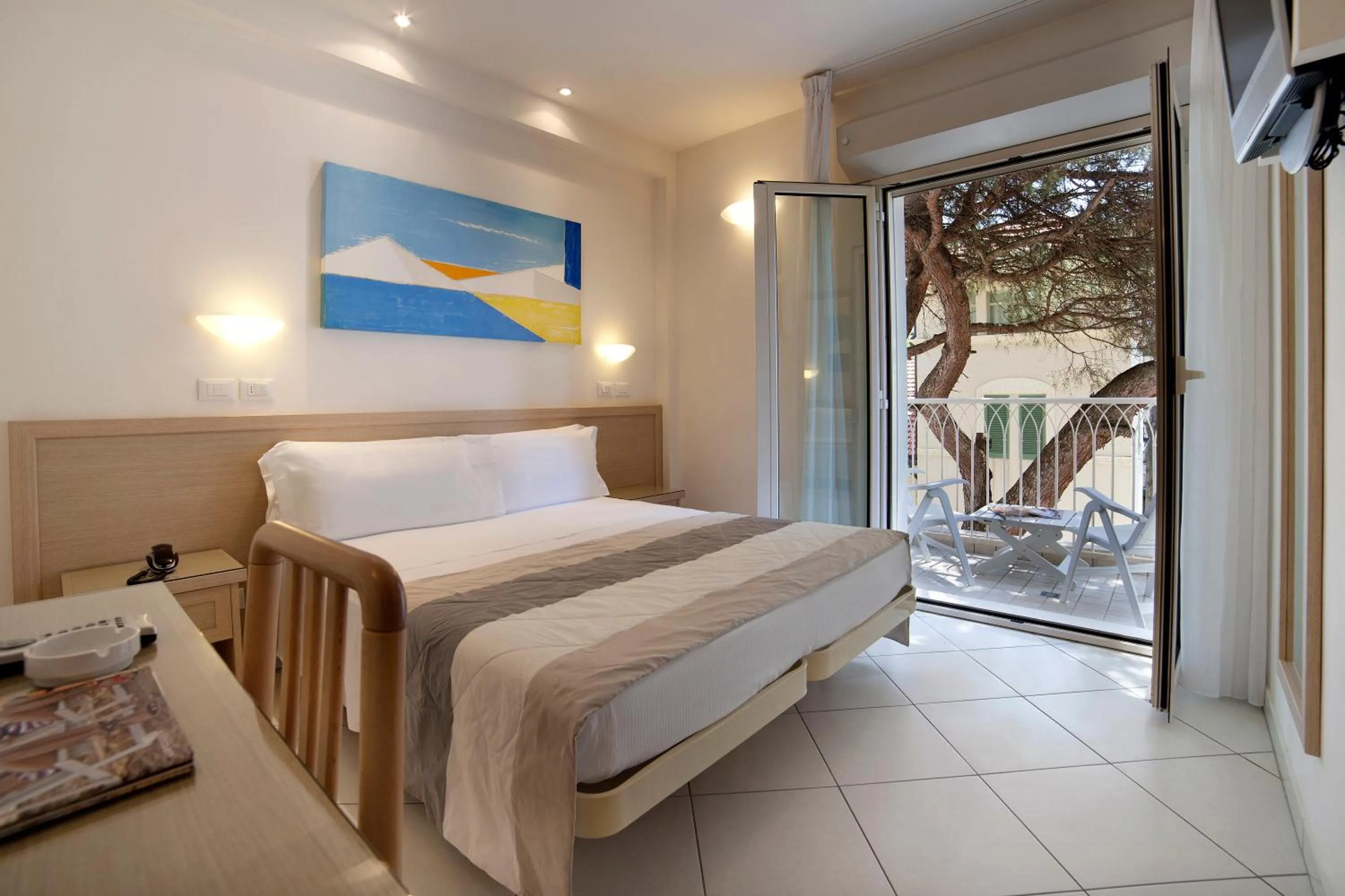 Day, Bed in Hotel Gala