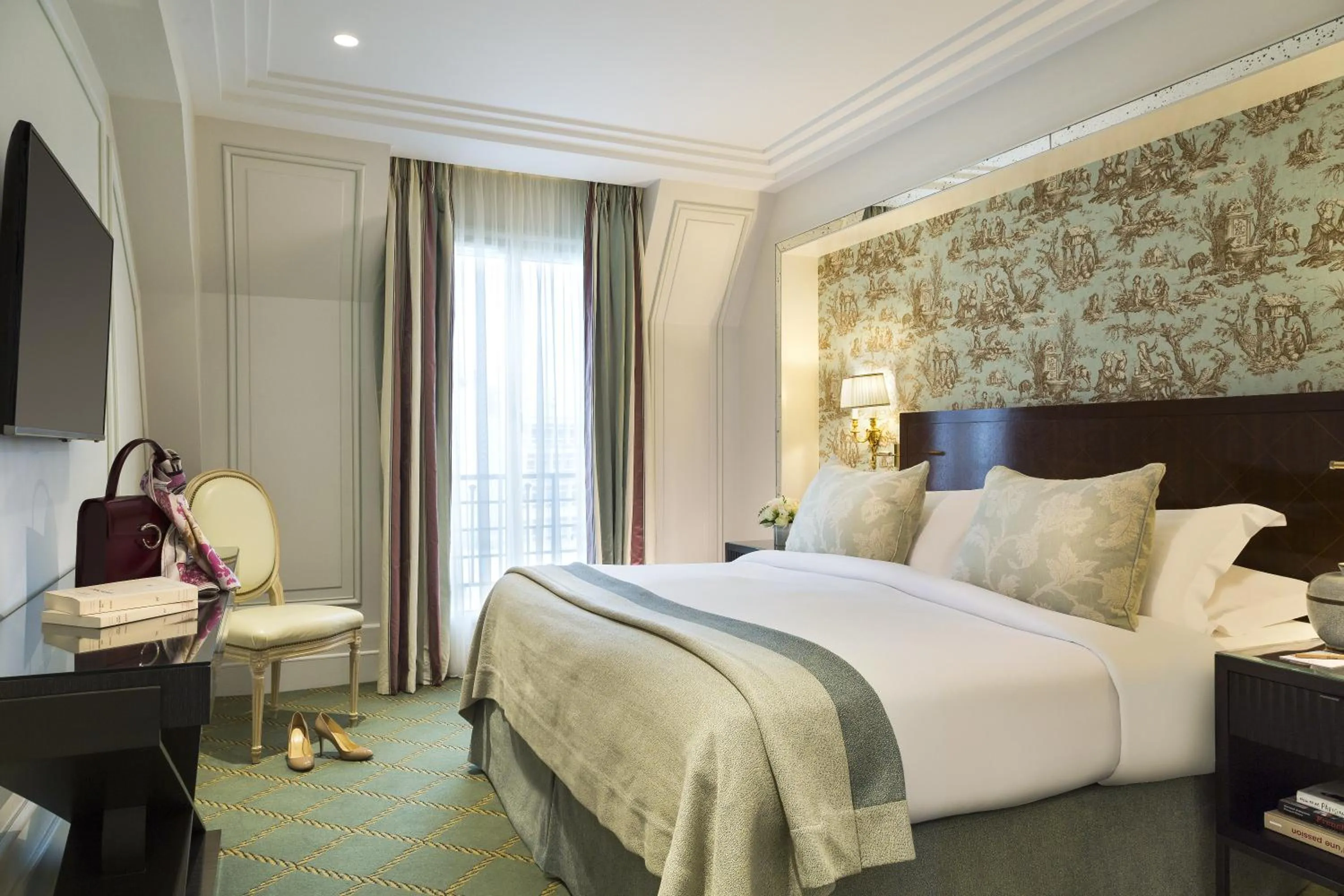 Photo of the whole room, Bed in Hôtel San Régis