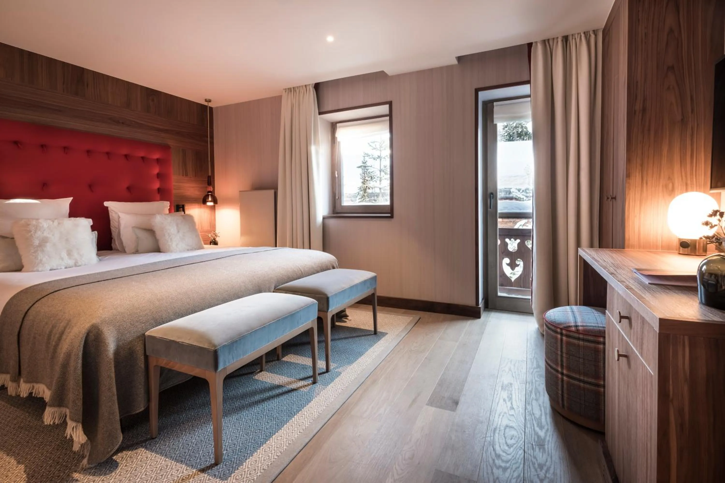 Photo of the whole room, Bed in Coeur de Megève