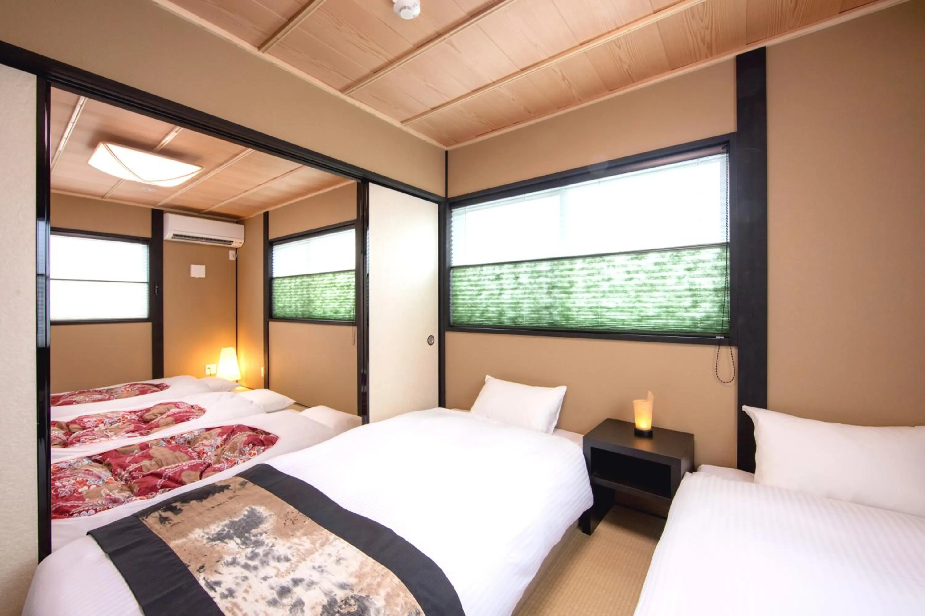 Bed in Rinn Kujofujinoki Central