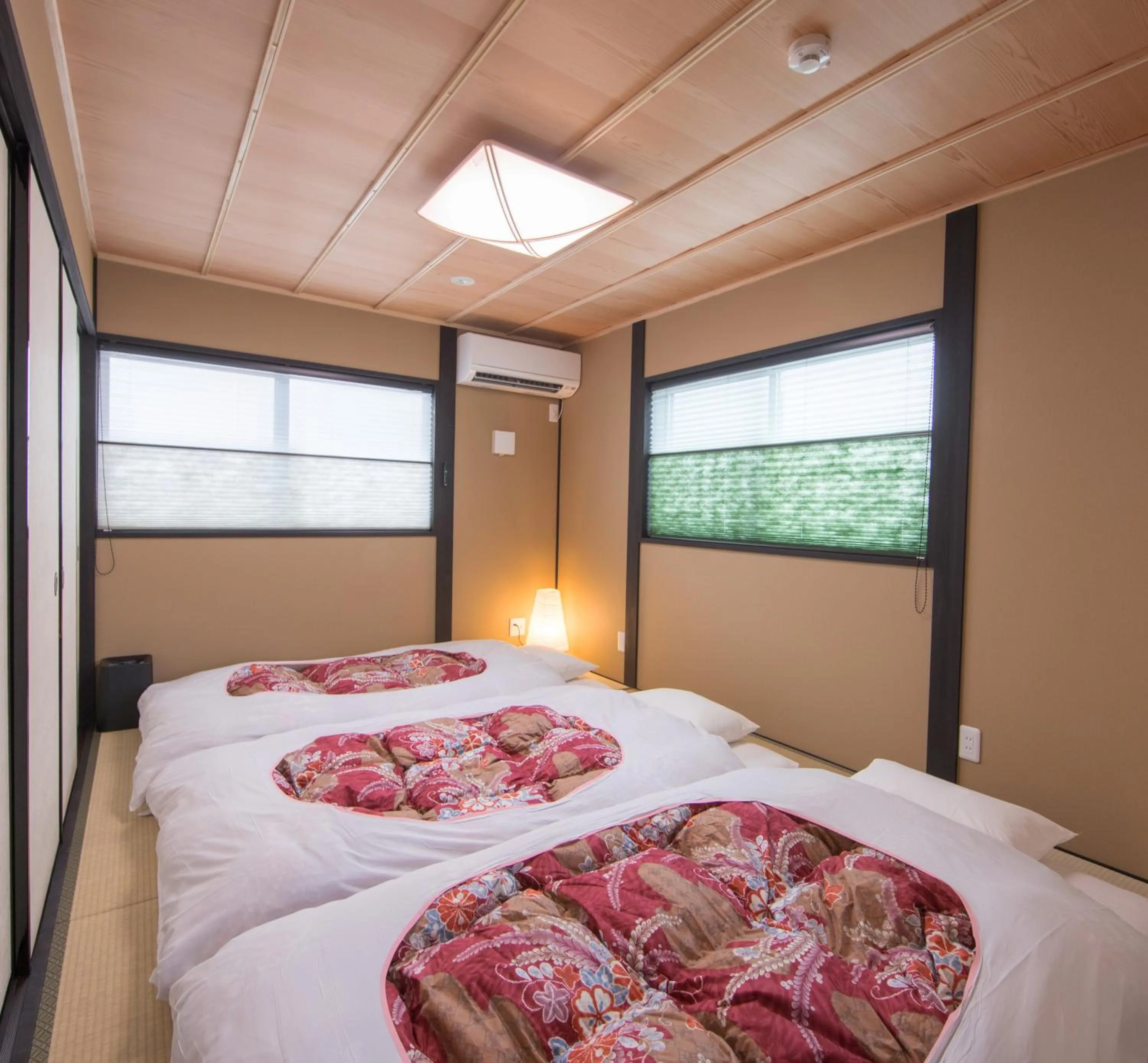 Bed in Rinn Kujofujinoki Central