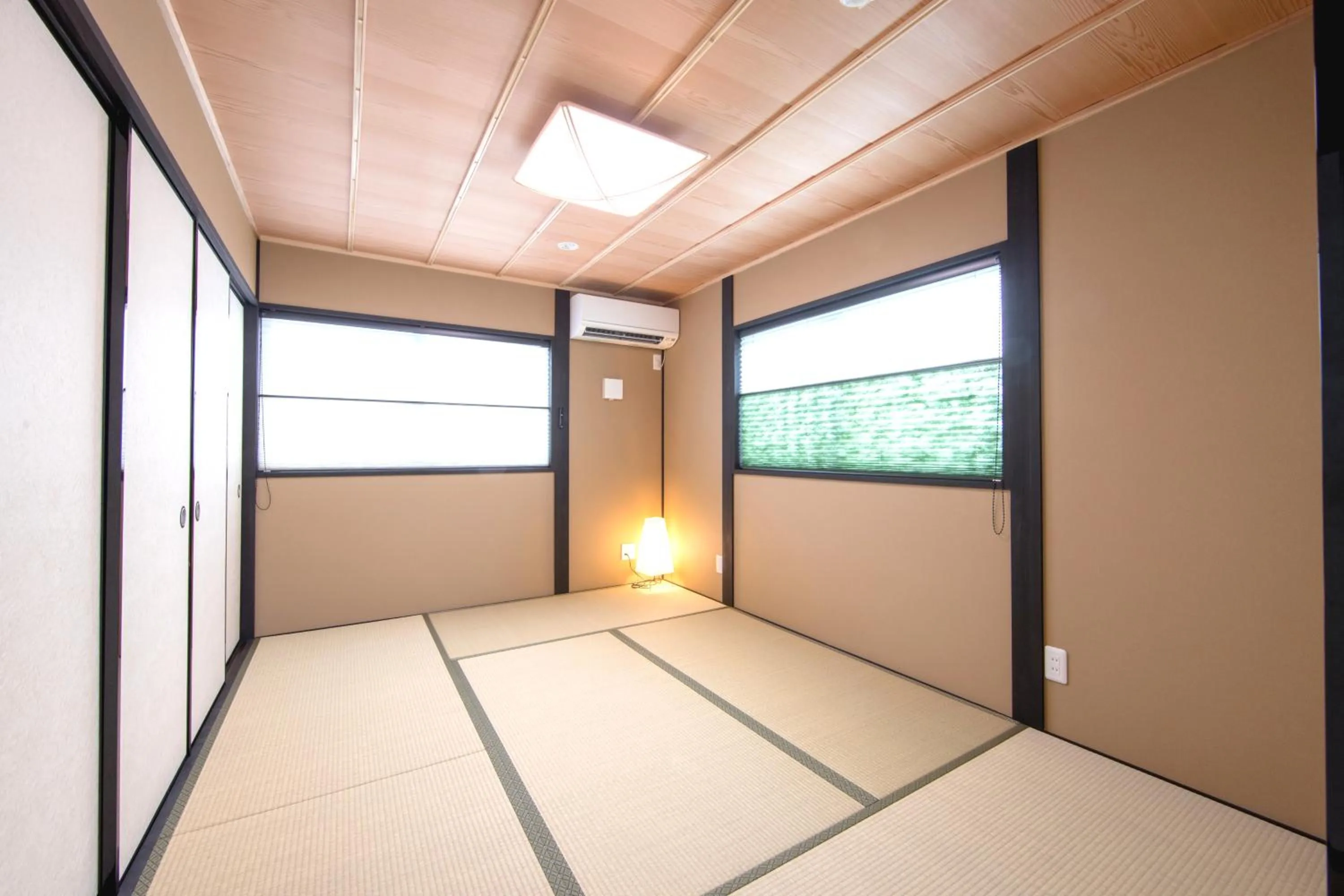 Bedroom, Bed in Rinn Kujofujinoki Central