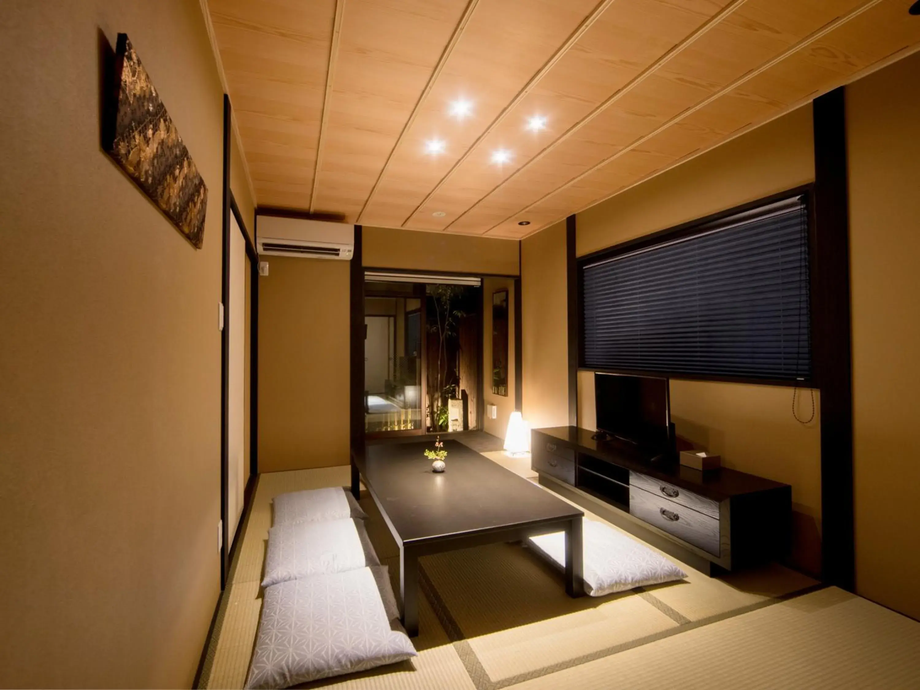 Living room, Bed in Rinn Kujofujinoki Central Living room, Bed in Rinn Kujofujinoki Central