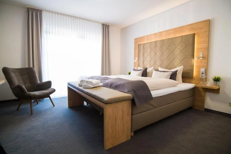 Bed in Hagen`s Hotel "eat & meet" Restaurant Bar Lounge