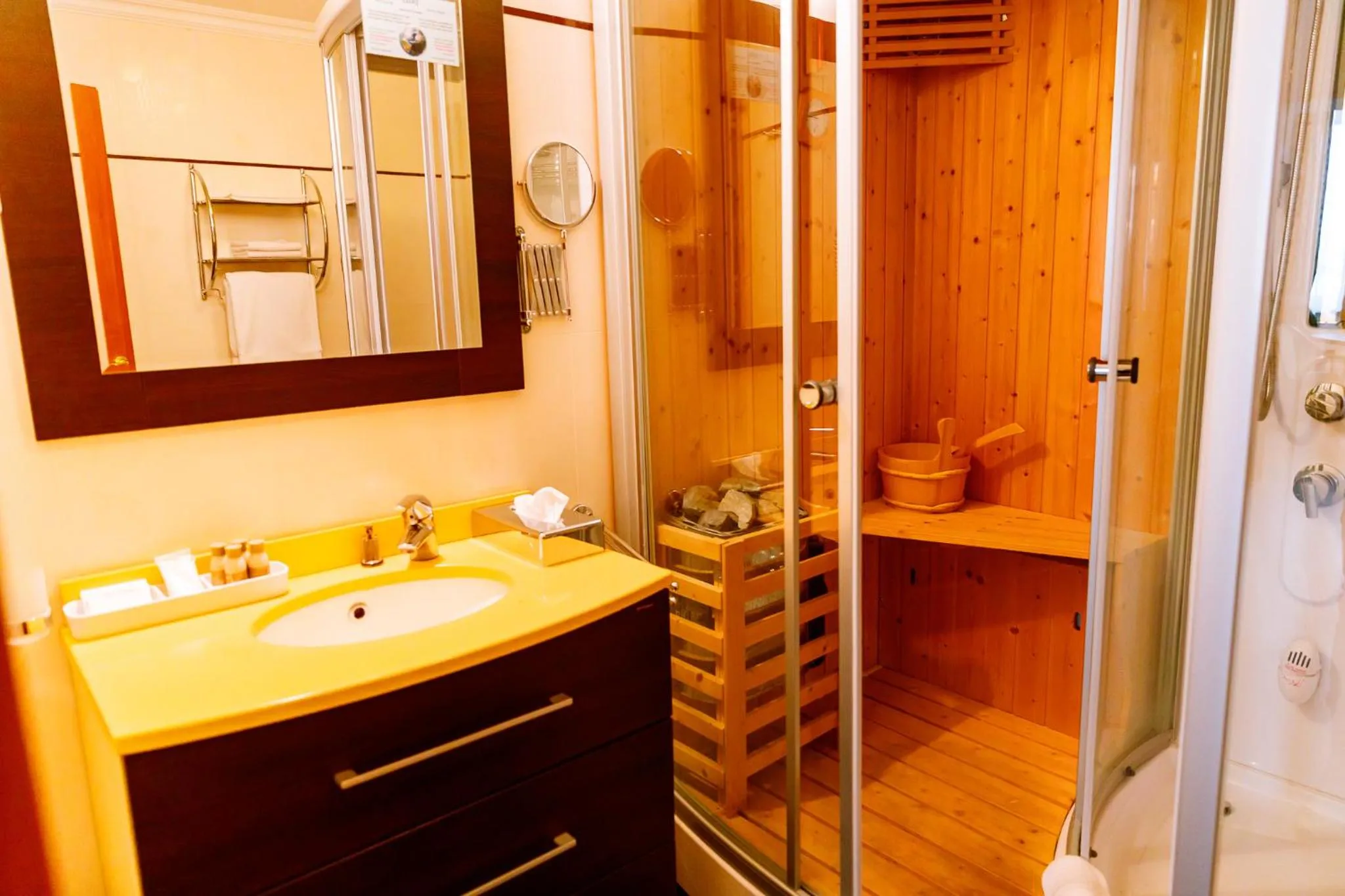 Best Western Plus Lido Hotel