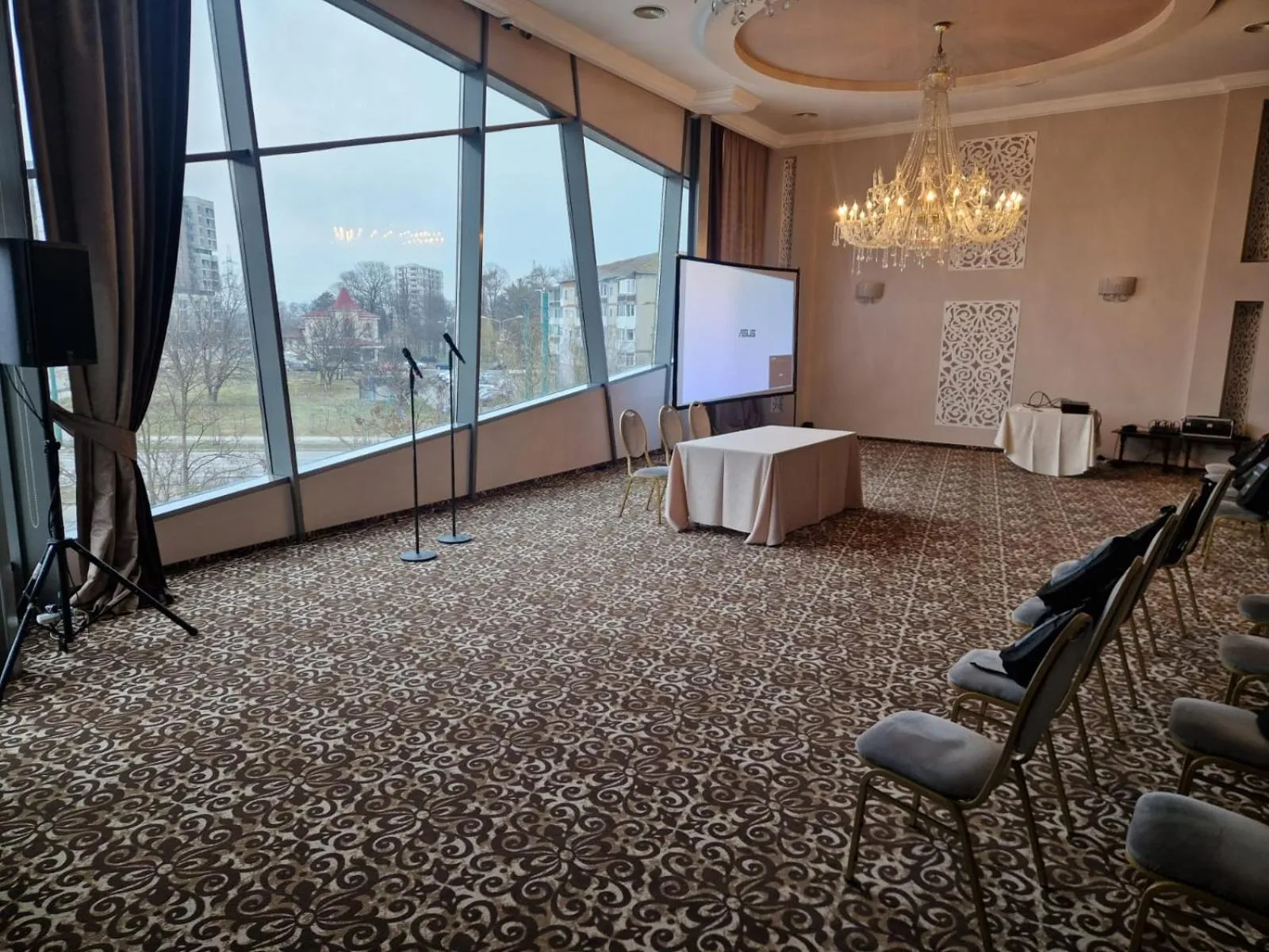 Best Western Plus Lido Hotel