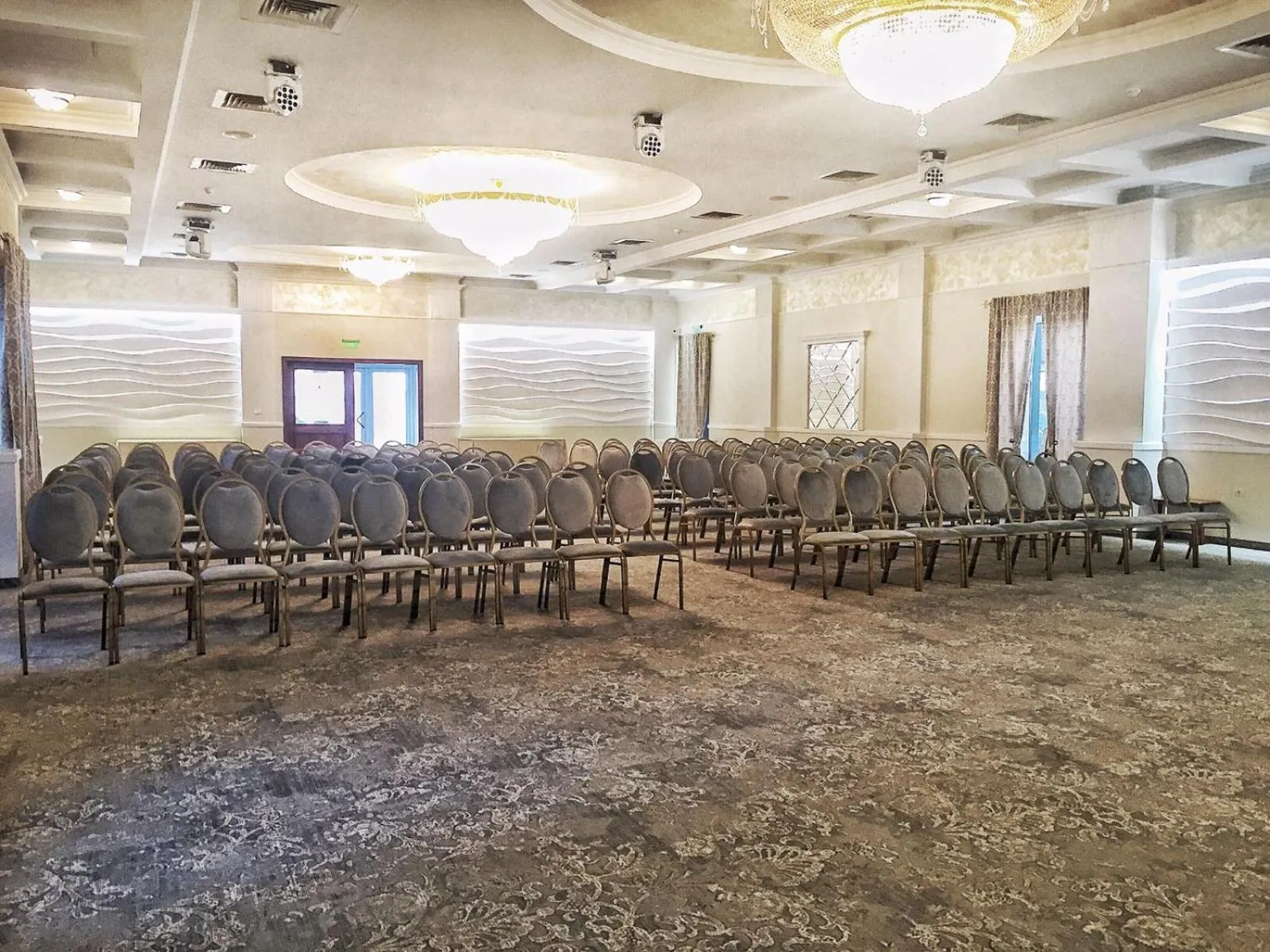 Best Western Plus Lido Hotel