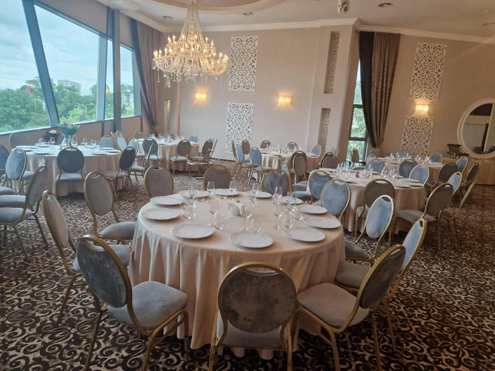 Best Western Plus Lido Hotel