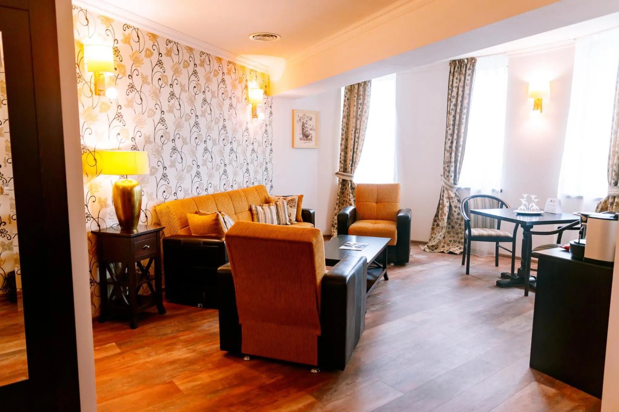 Best Western Plus Lido Hotel