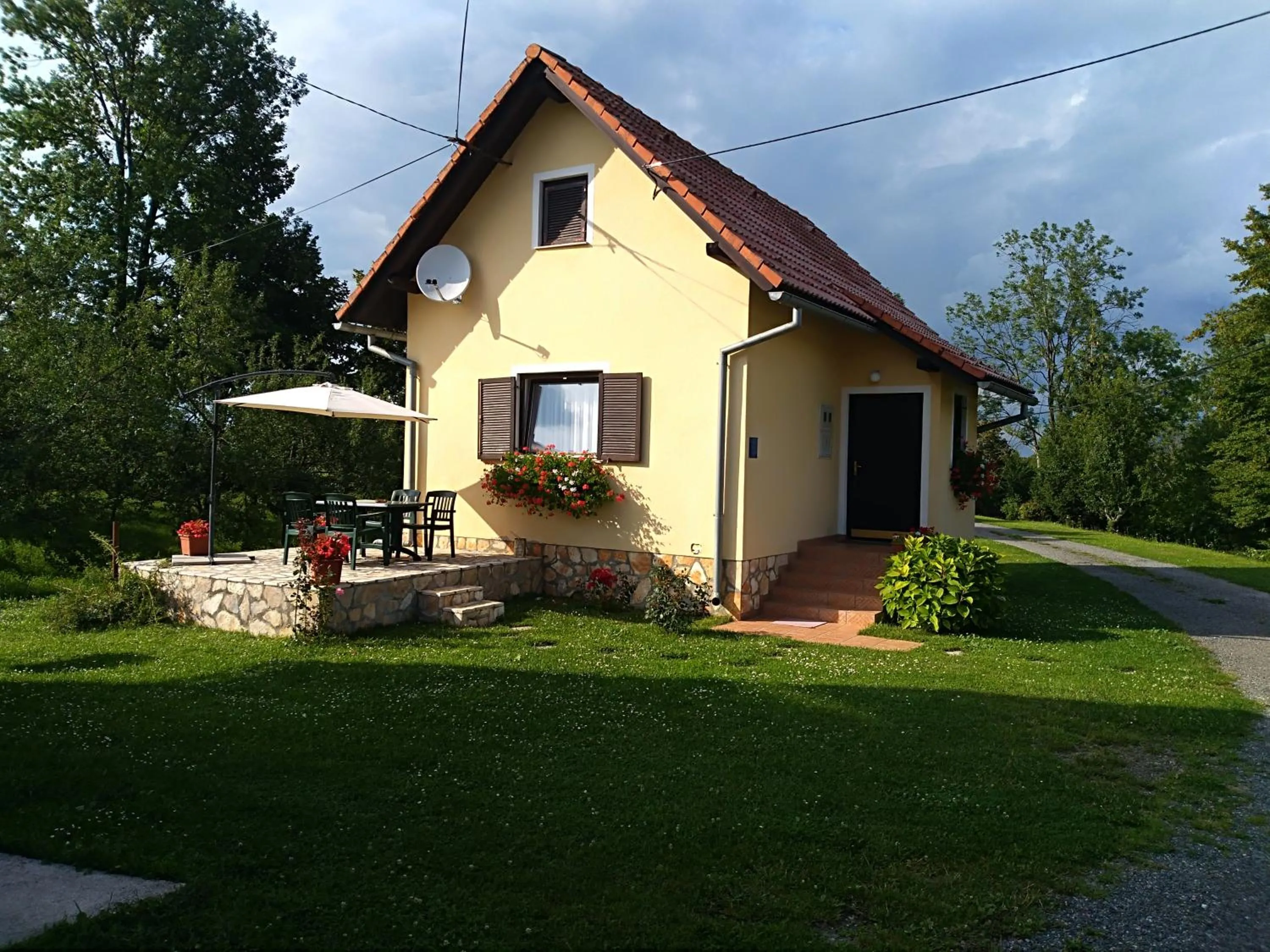 Garden in Apartments Jure