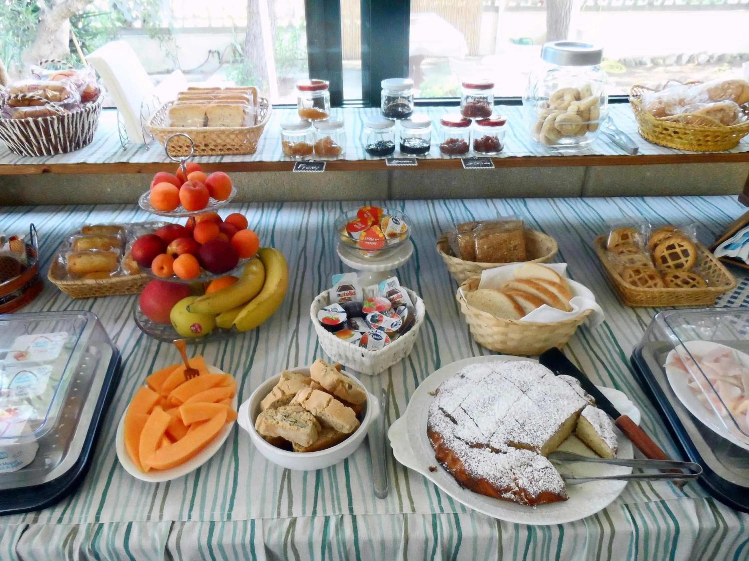Buffet breakfast in B&B Santa Venardia Gallipoli