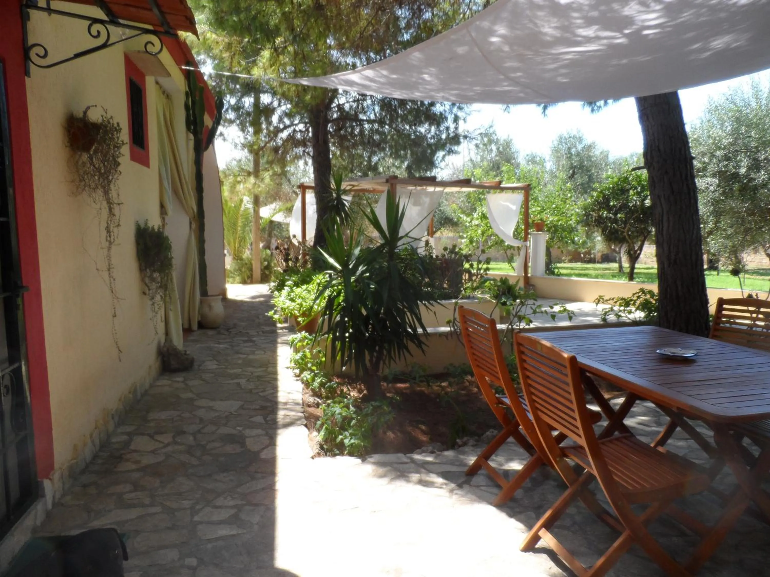 Garden view in B&B Santa Venardia Gallipoli