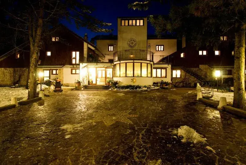 Property building in LH Albergo il Paradiso Property building in LH Albergo il Paradiso