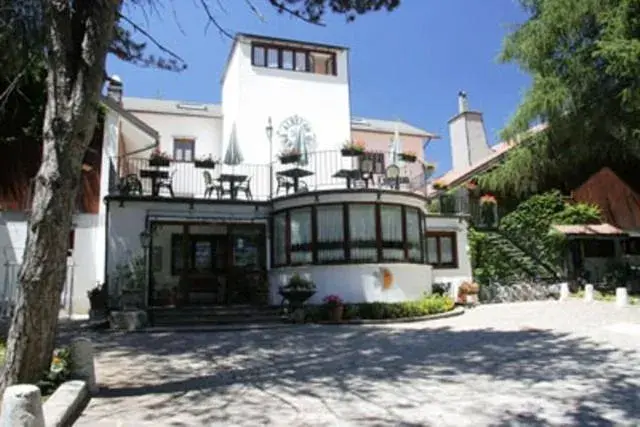 Property building in LH Albergo il Paradiso Property building in LH Albergo il Paradiso