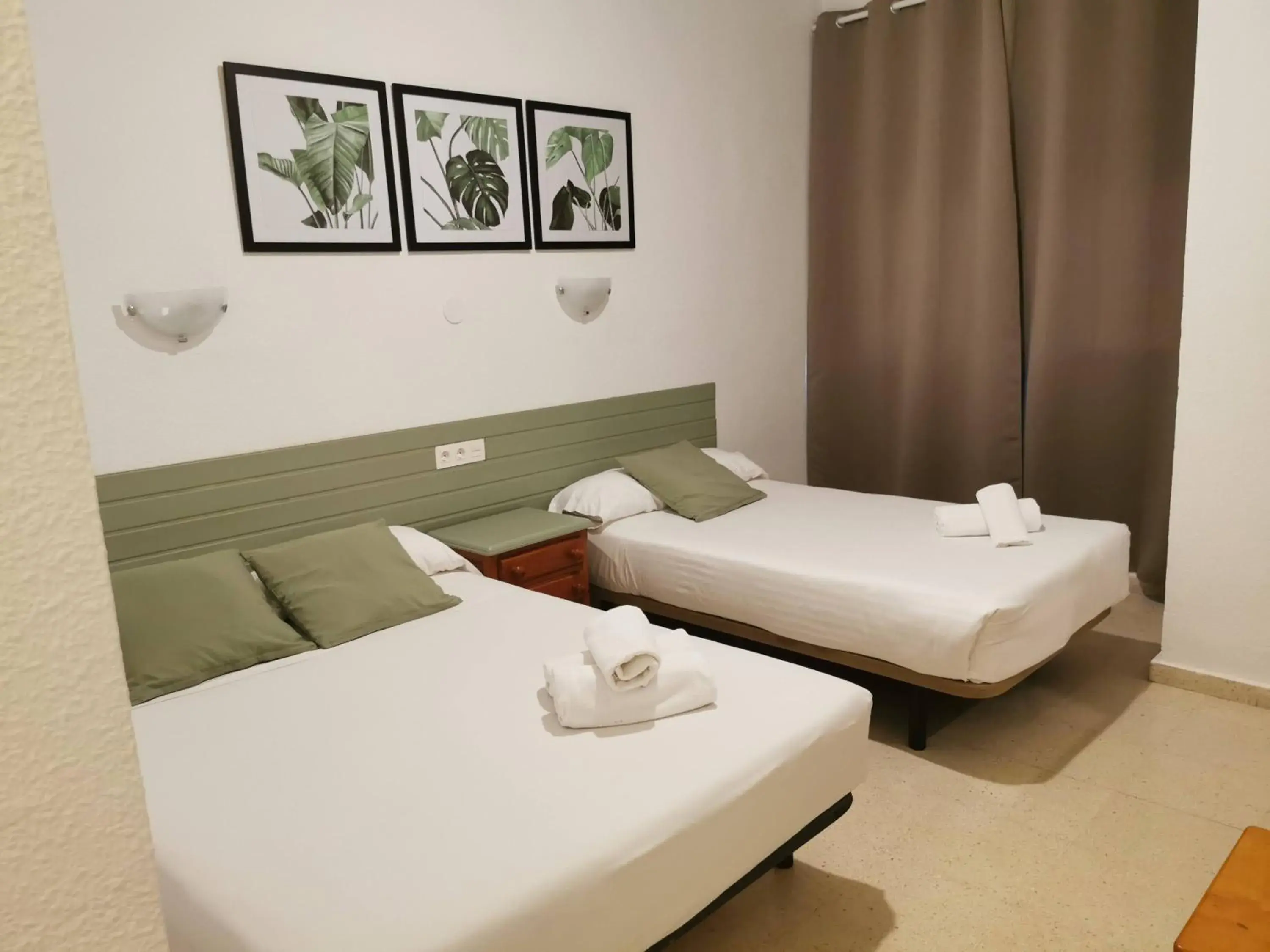Family Room with Private Bathroom in Hotel Costa Andaluza Family Room with Private Bathroom in Hotel Costa Andaluza
