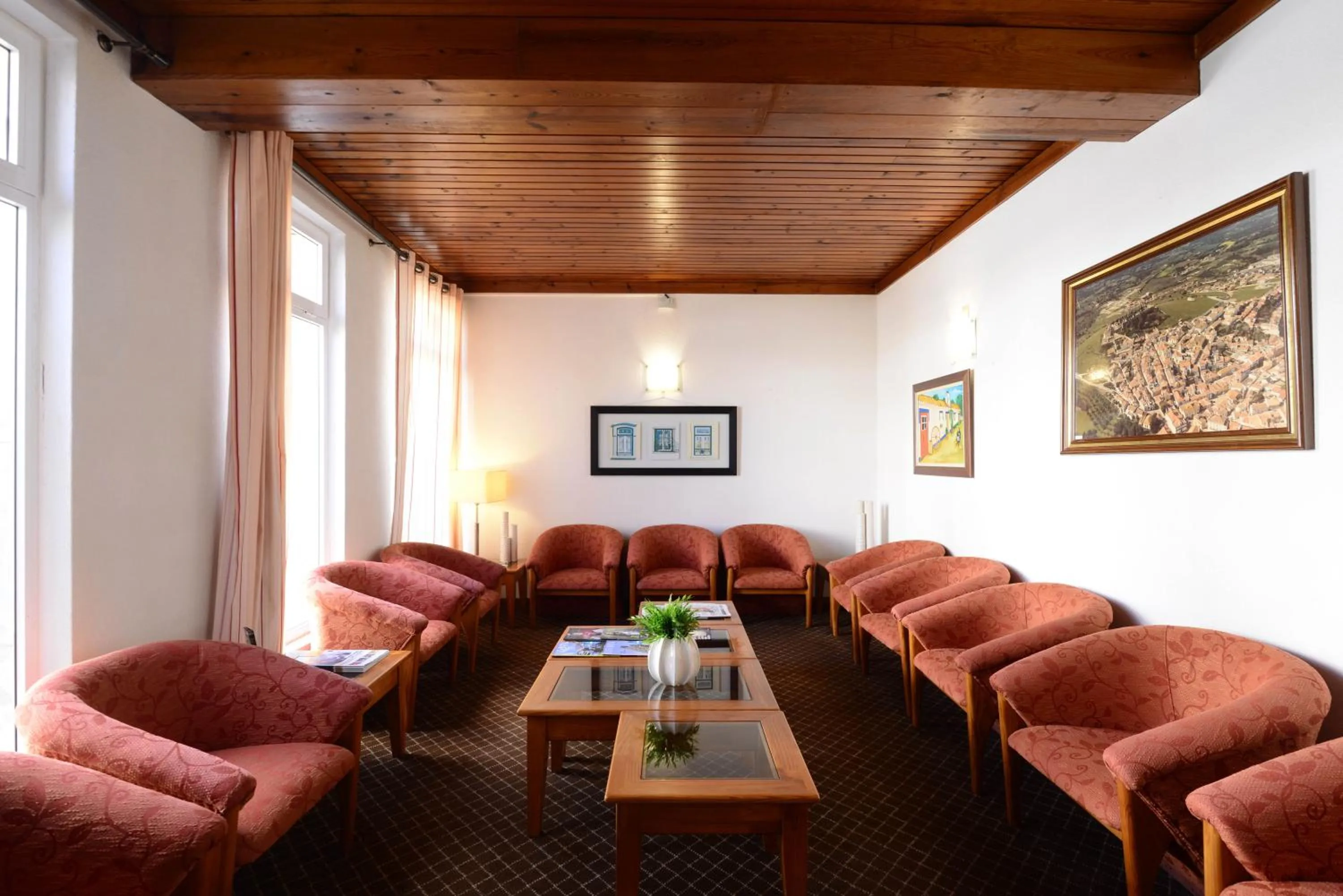 Communal lounge/ TV room in Hotel Dom Nuno