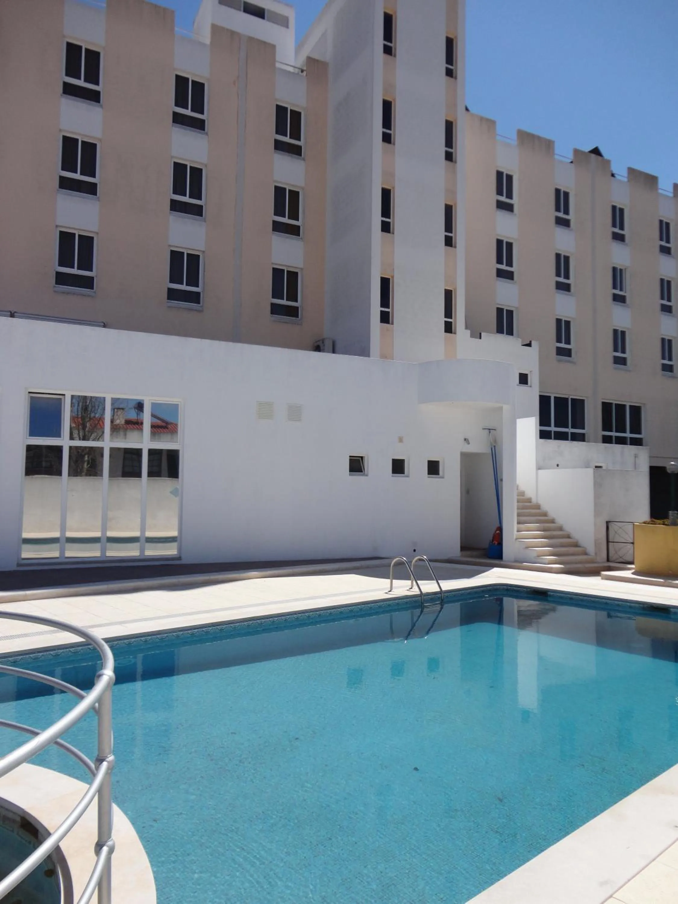 Swimming pool in Hotel Dom Nuno