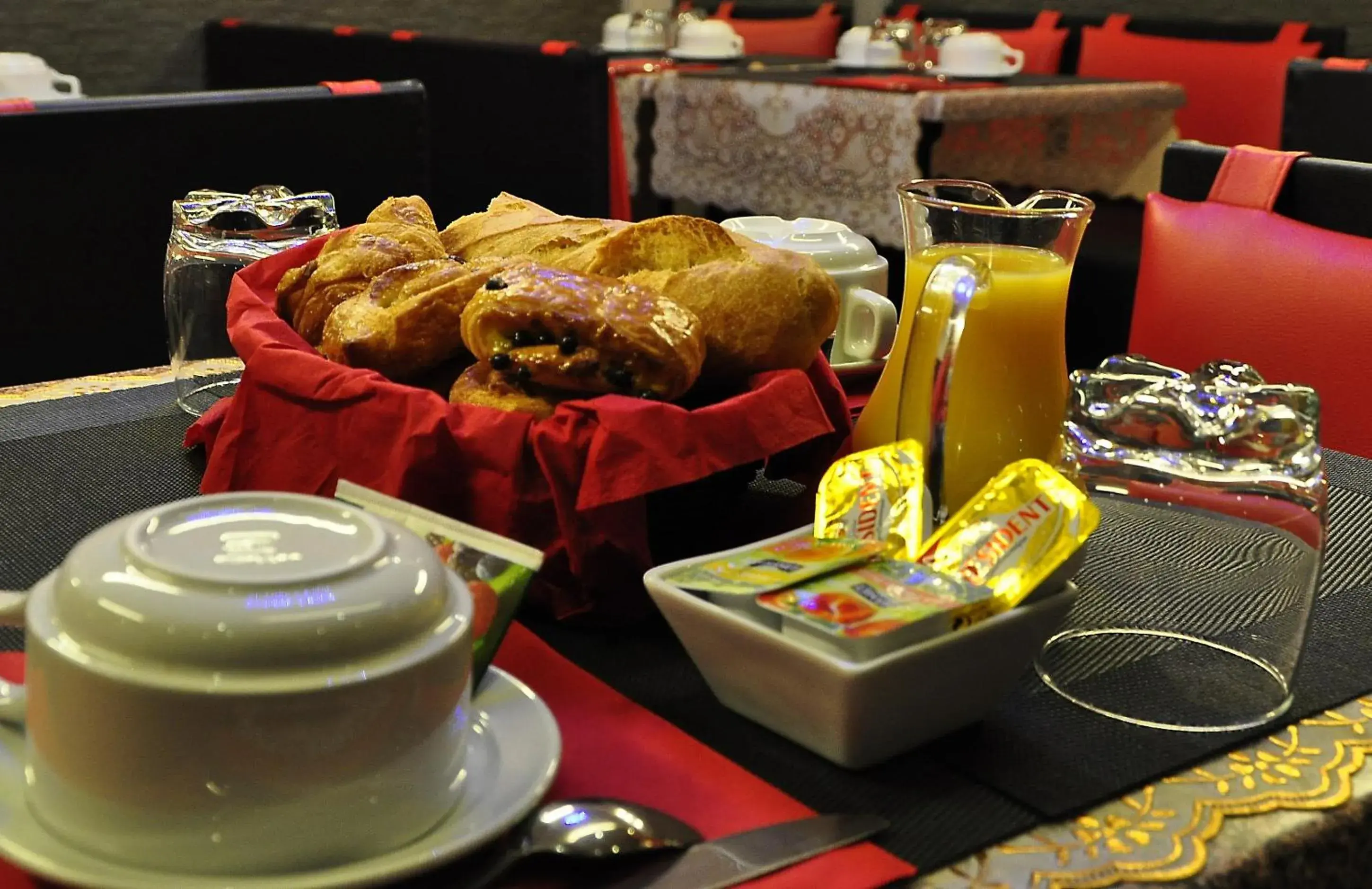 Food in Hôtel des Buttes Chaumont Food in Hôtel des Buttes Chaumont