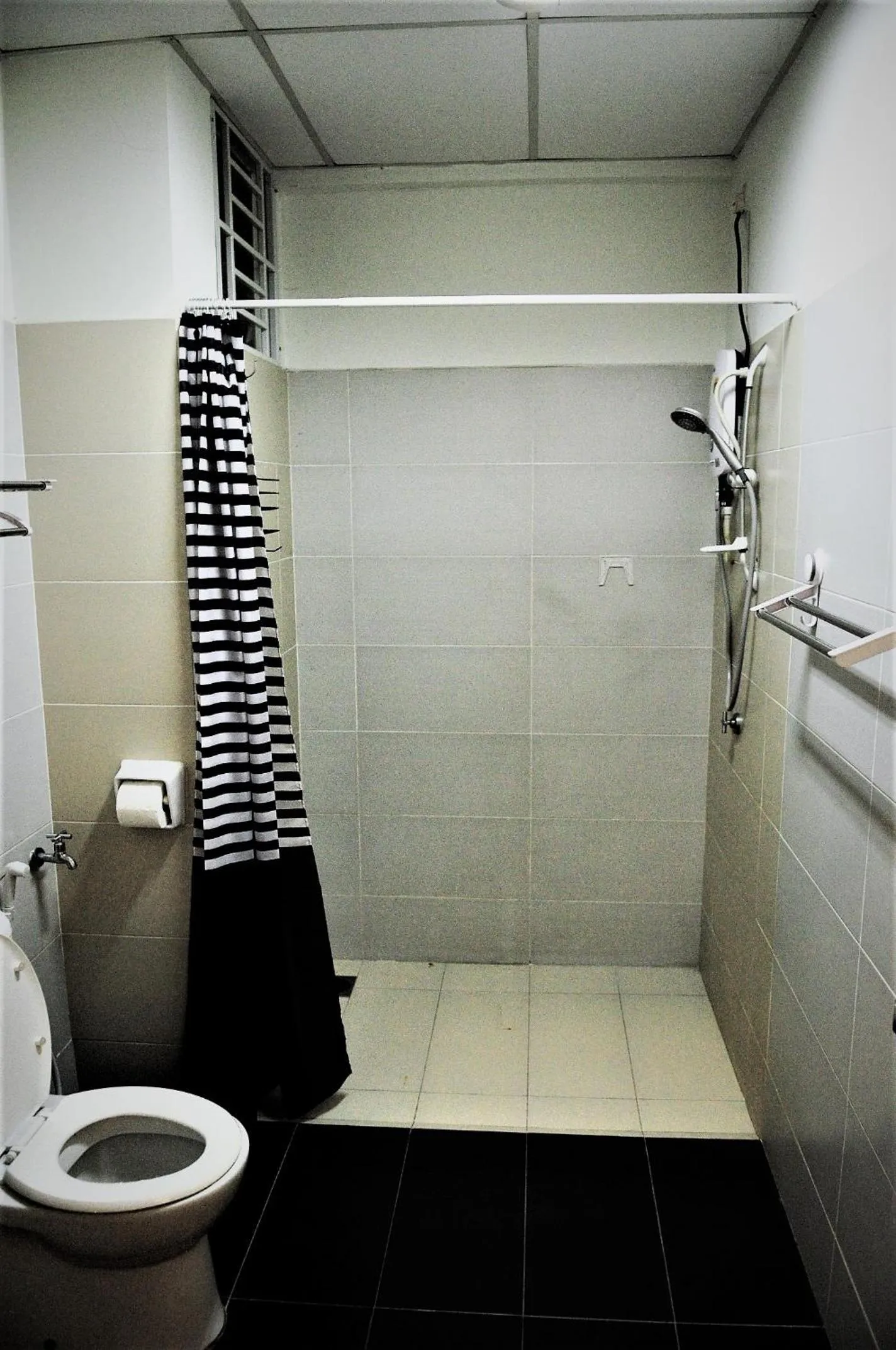 Bathroom in Akademik Suite by RR JBcity
