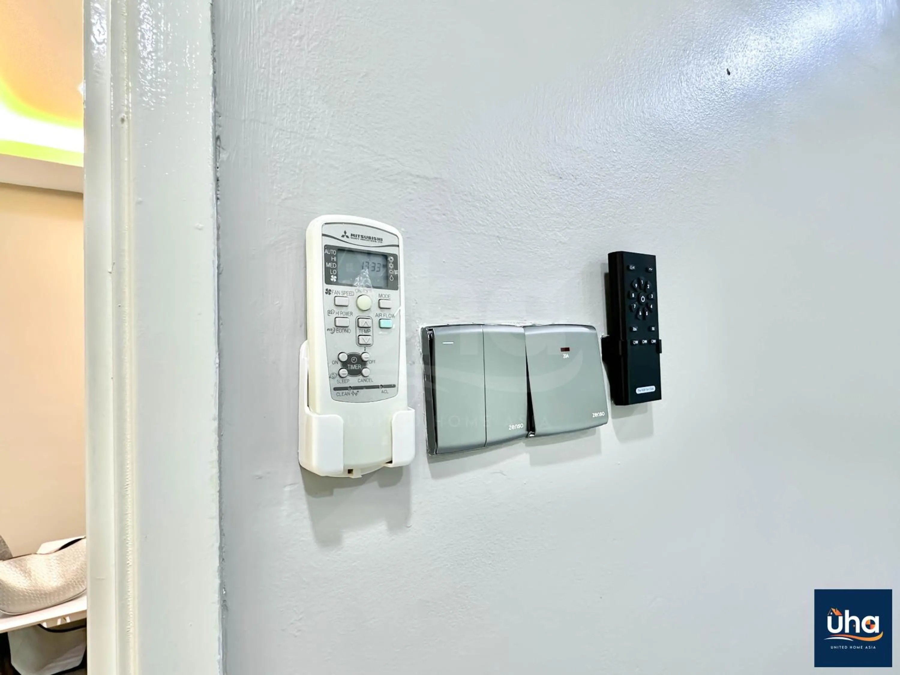 air conditioner in Akademik Suite by RR JBcity