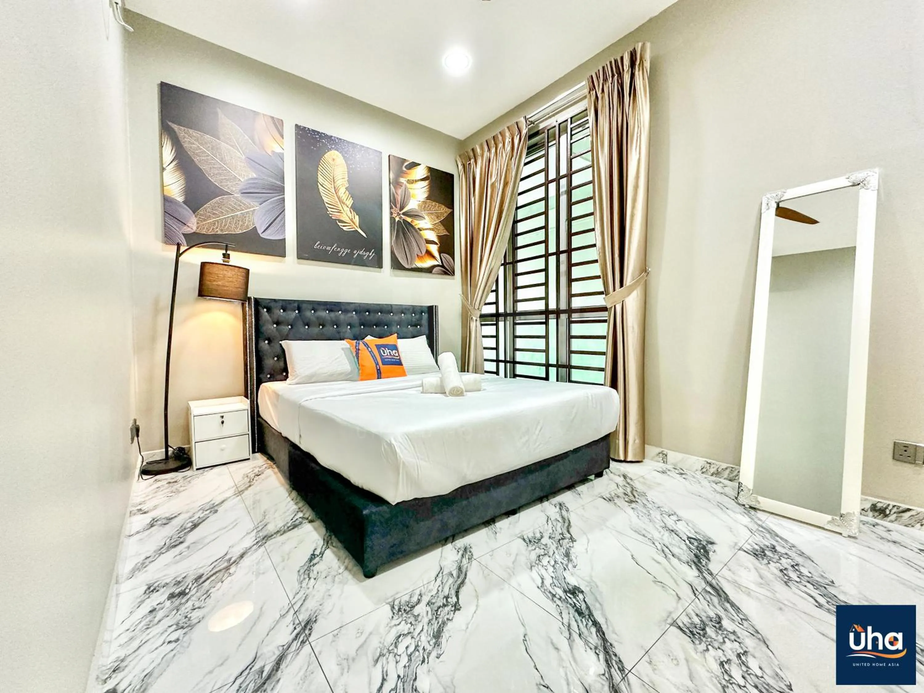 Bed in Akademik Suite by RR JBcity