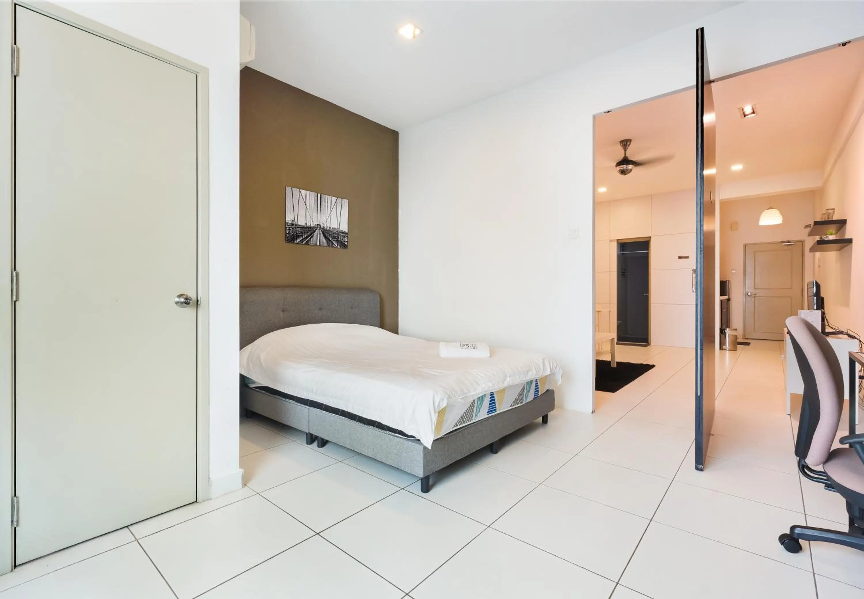 Bedroom, Bed in Akademik Suite by RR JBcity