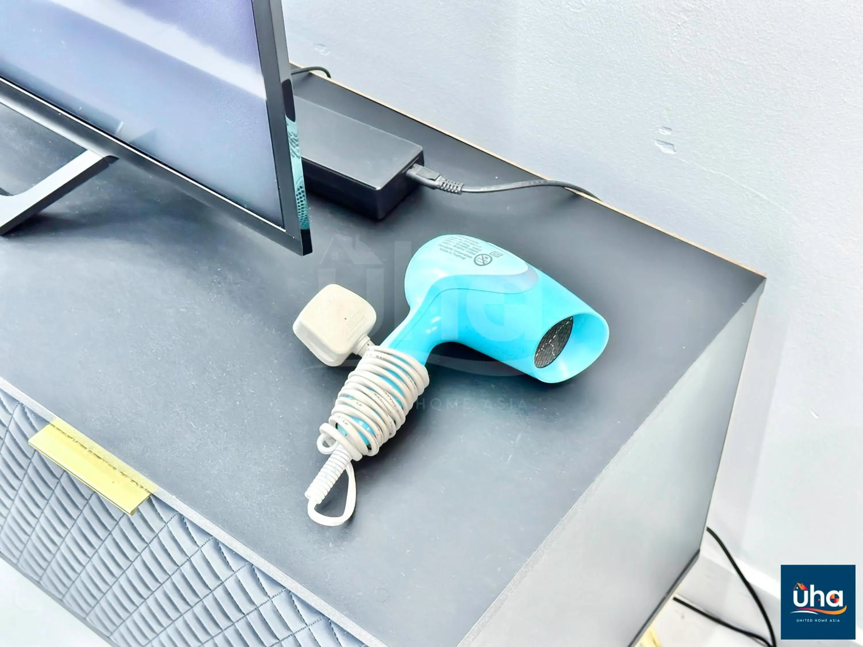 hair dryier in Akademik Suite by RR JBcity