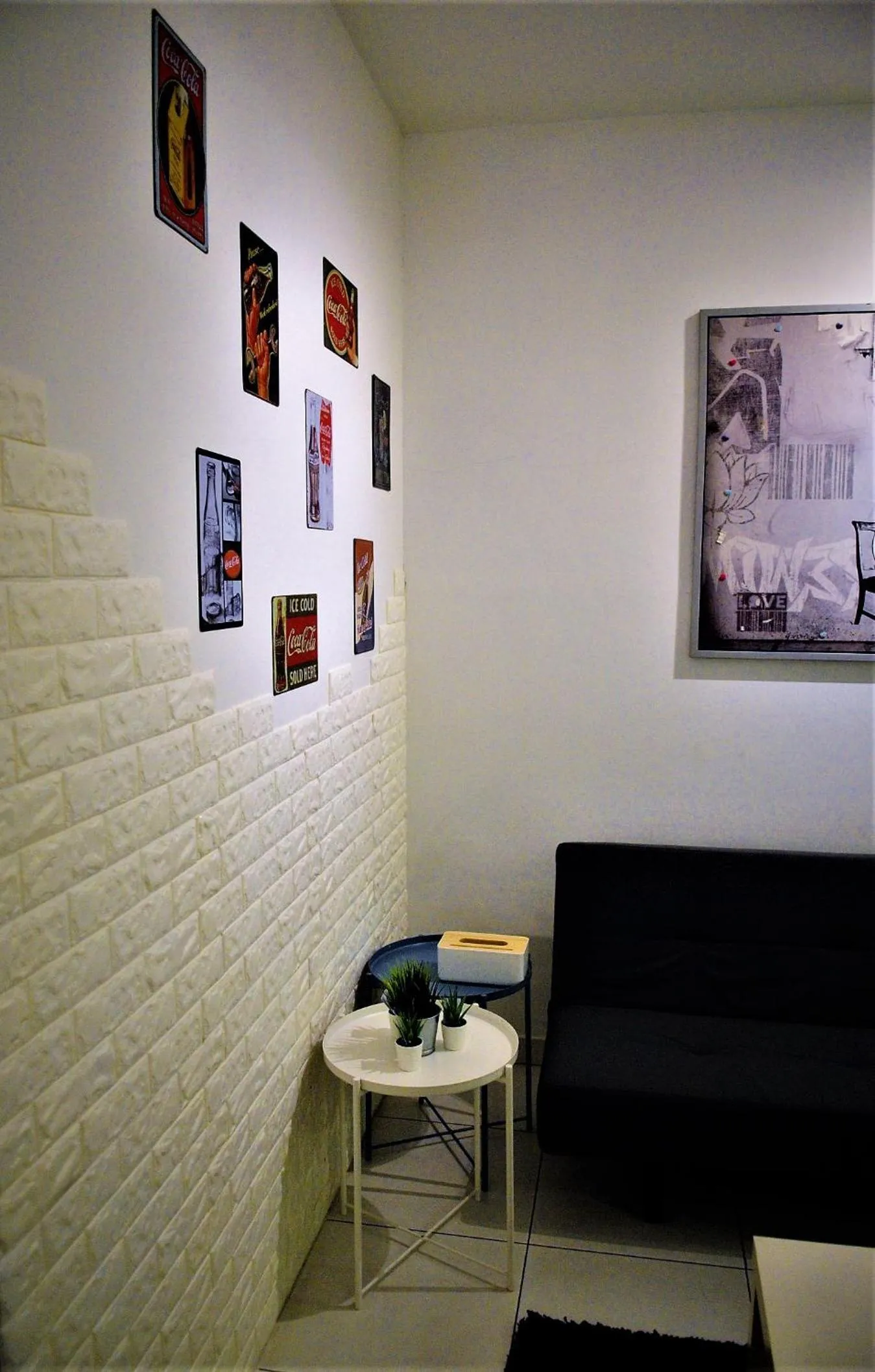 Living room in Akademik Suite by RR JBcity