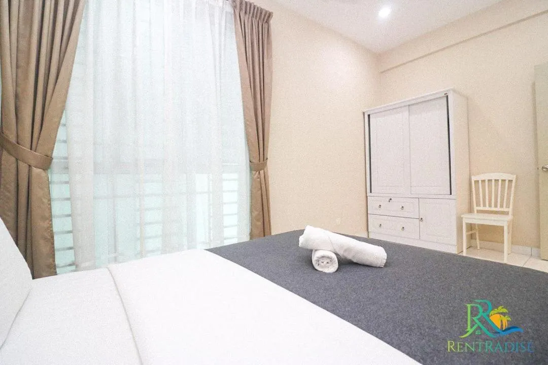 Bedroom, Bed in Akademik Suite by RR JBcity