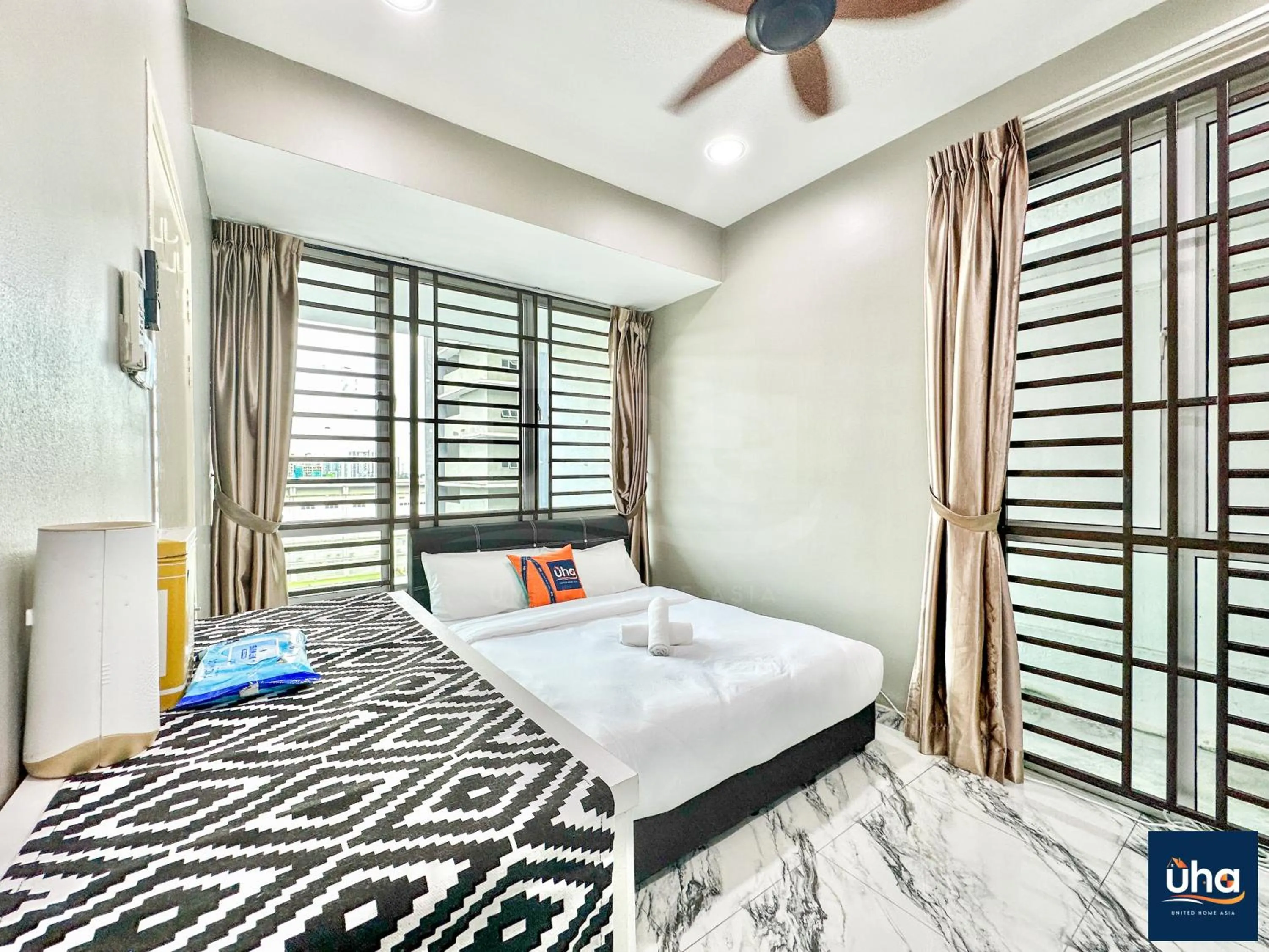 Bed in Akademik Suite by RR JBcity