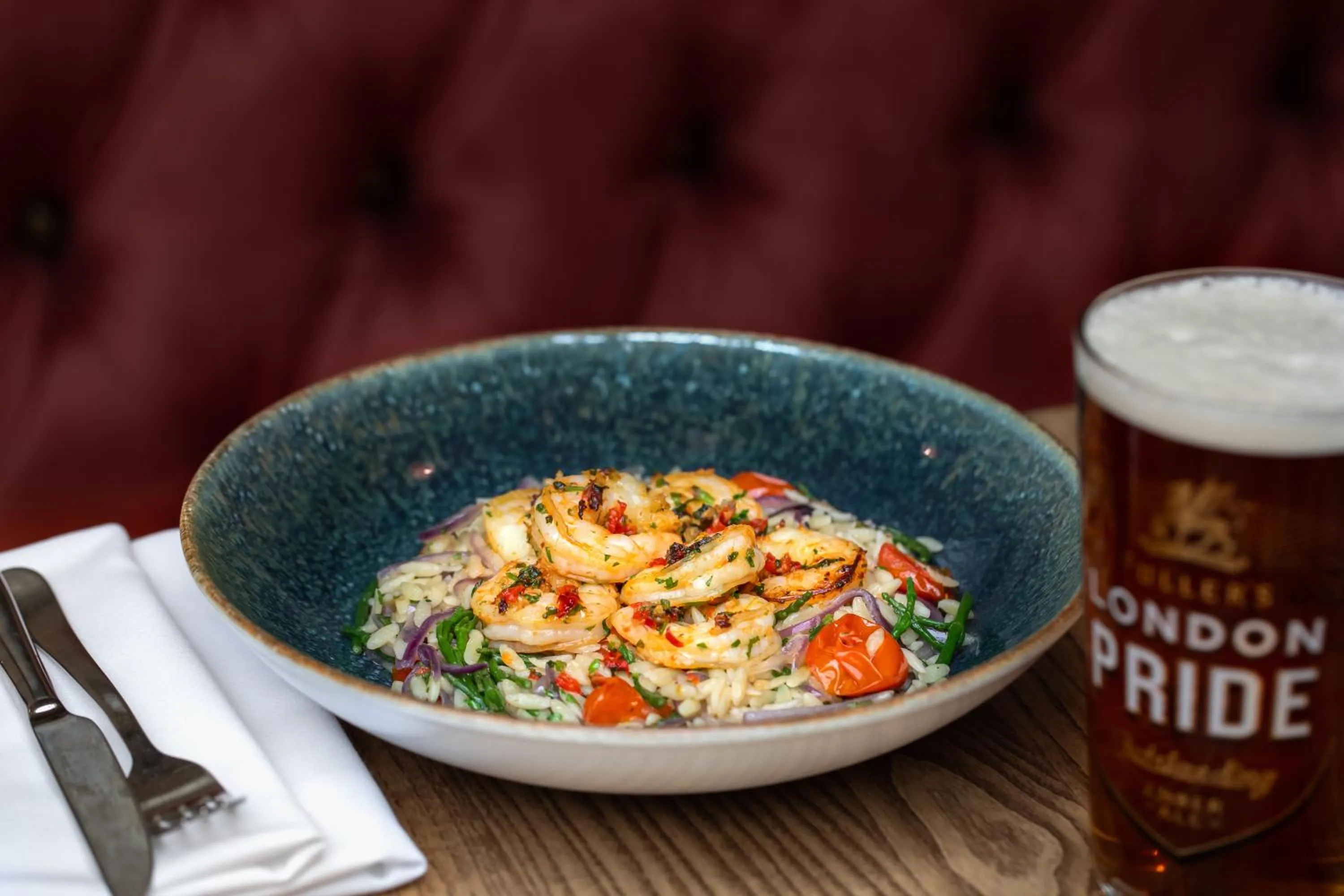 Food in Cromwell Arms Country Pub with Rooms