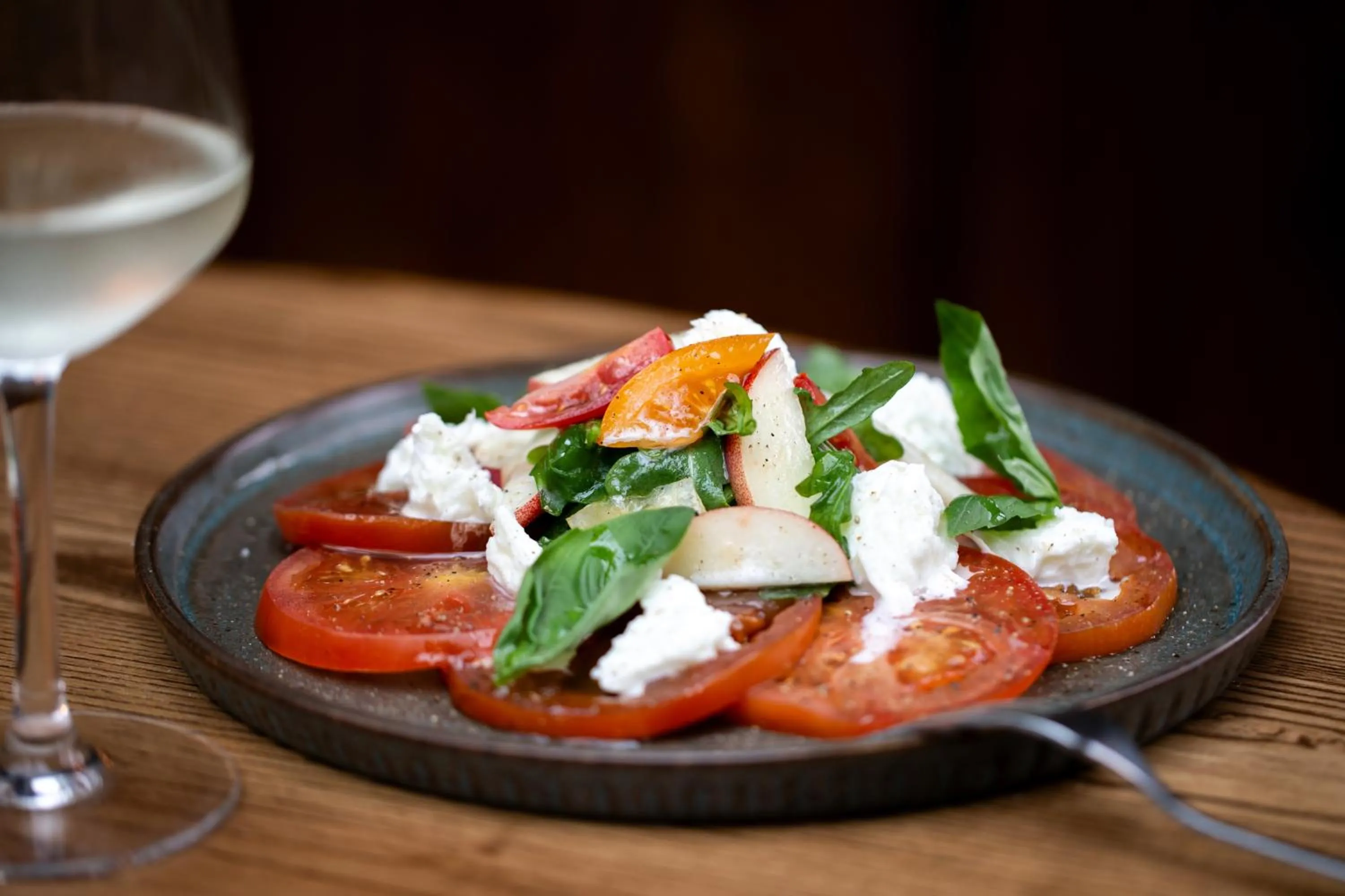 Food in Cromwell Arms Country Pub with Rooms