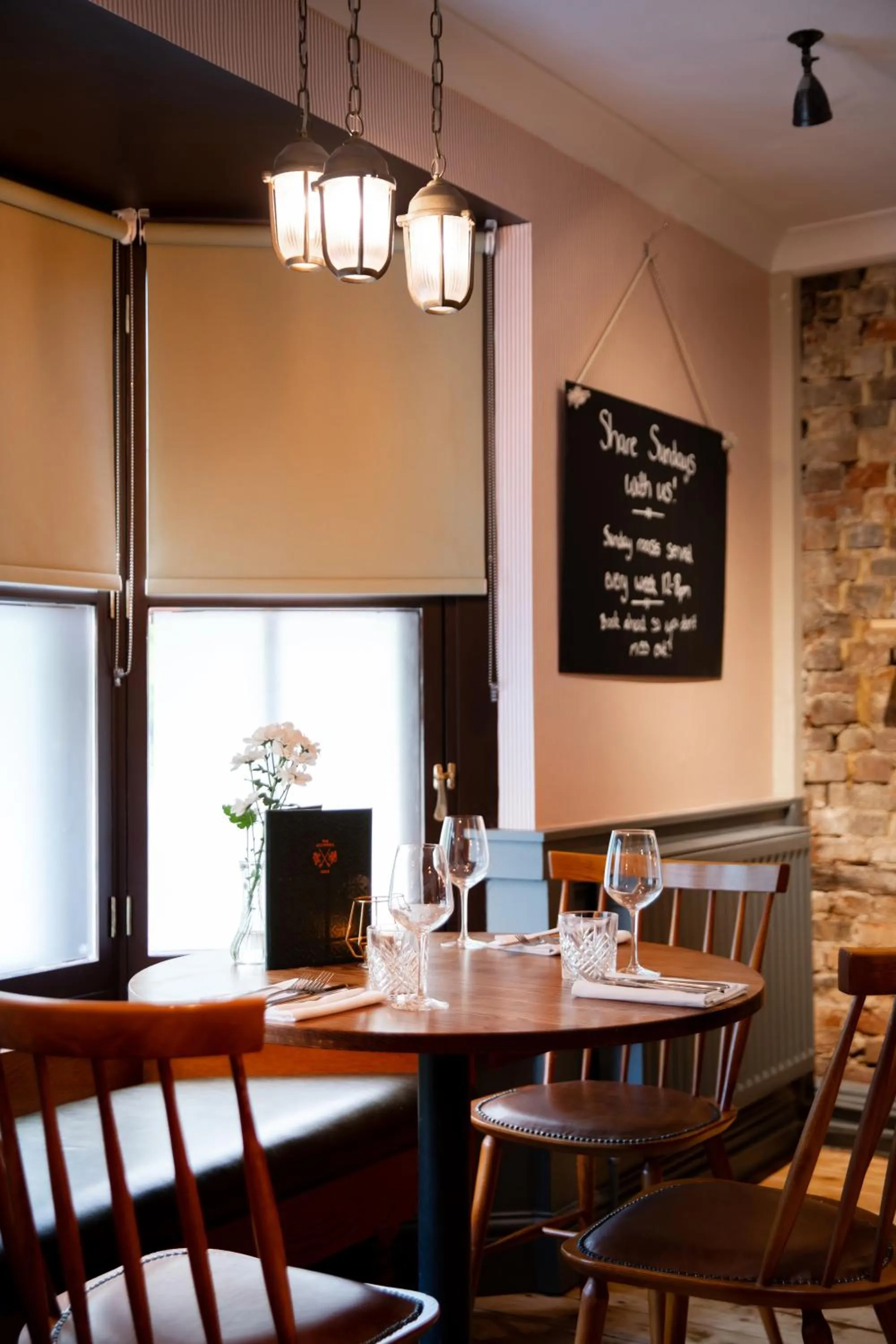Restaurant/places to eat in Cromwell Arms Country Pub with Rooms
