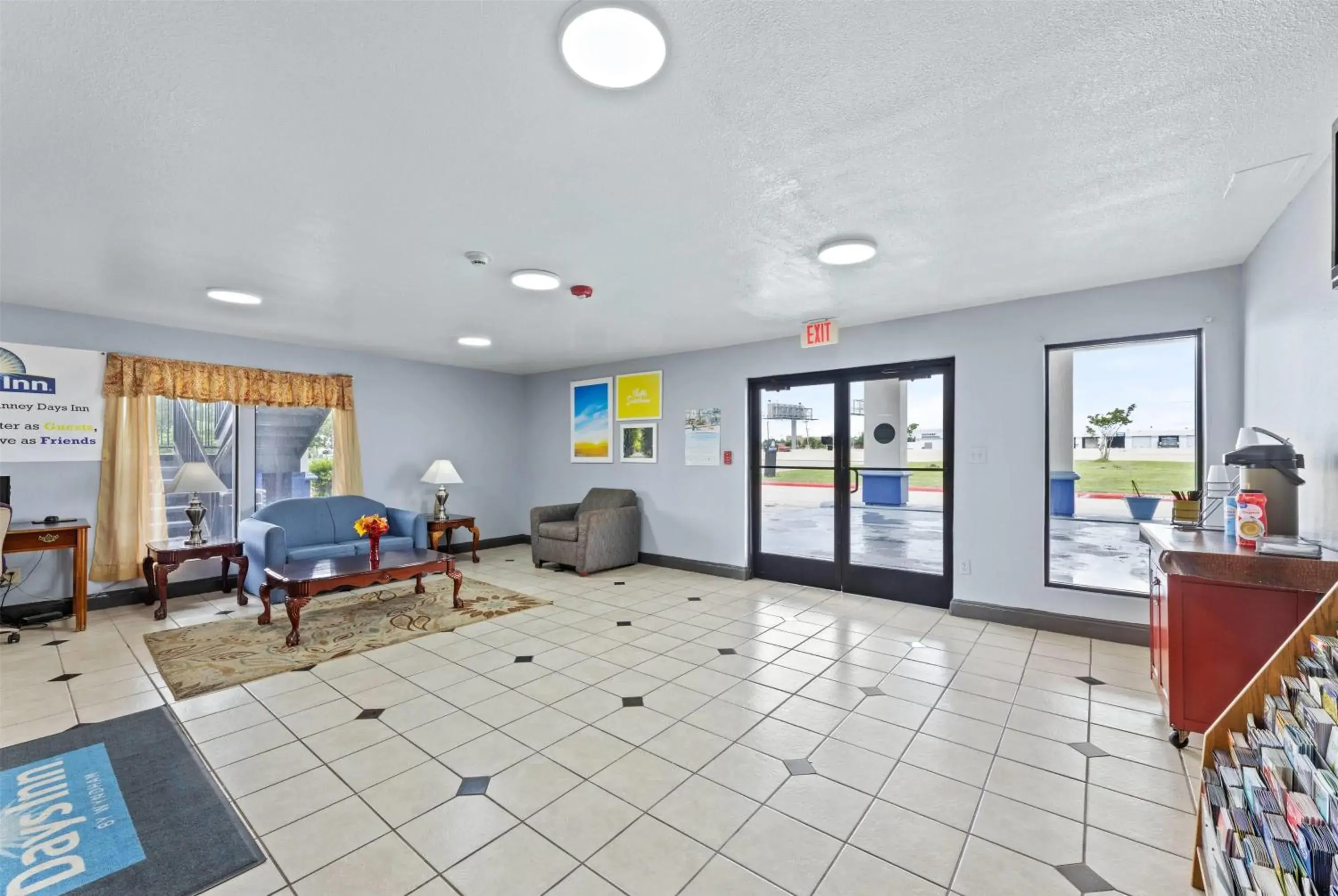 Lobby or reception in Days Inn by Wyndham McKinney Lobby or reception in Days Inn by Wyndham McKinney