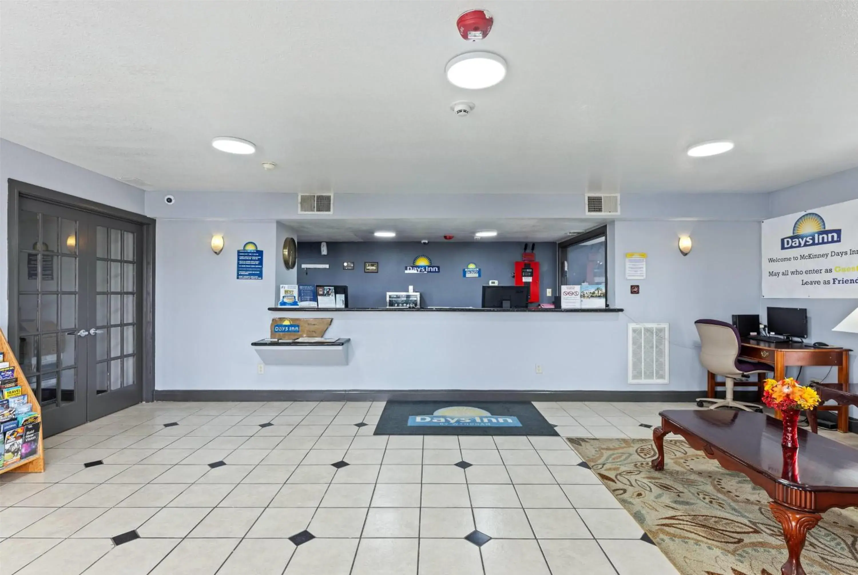 Lobby or reception in Days Inn by Wyndham McKinney Lobby or reception in Days Inn by Wyndham McKinney