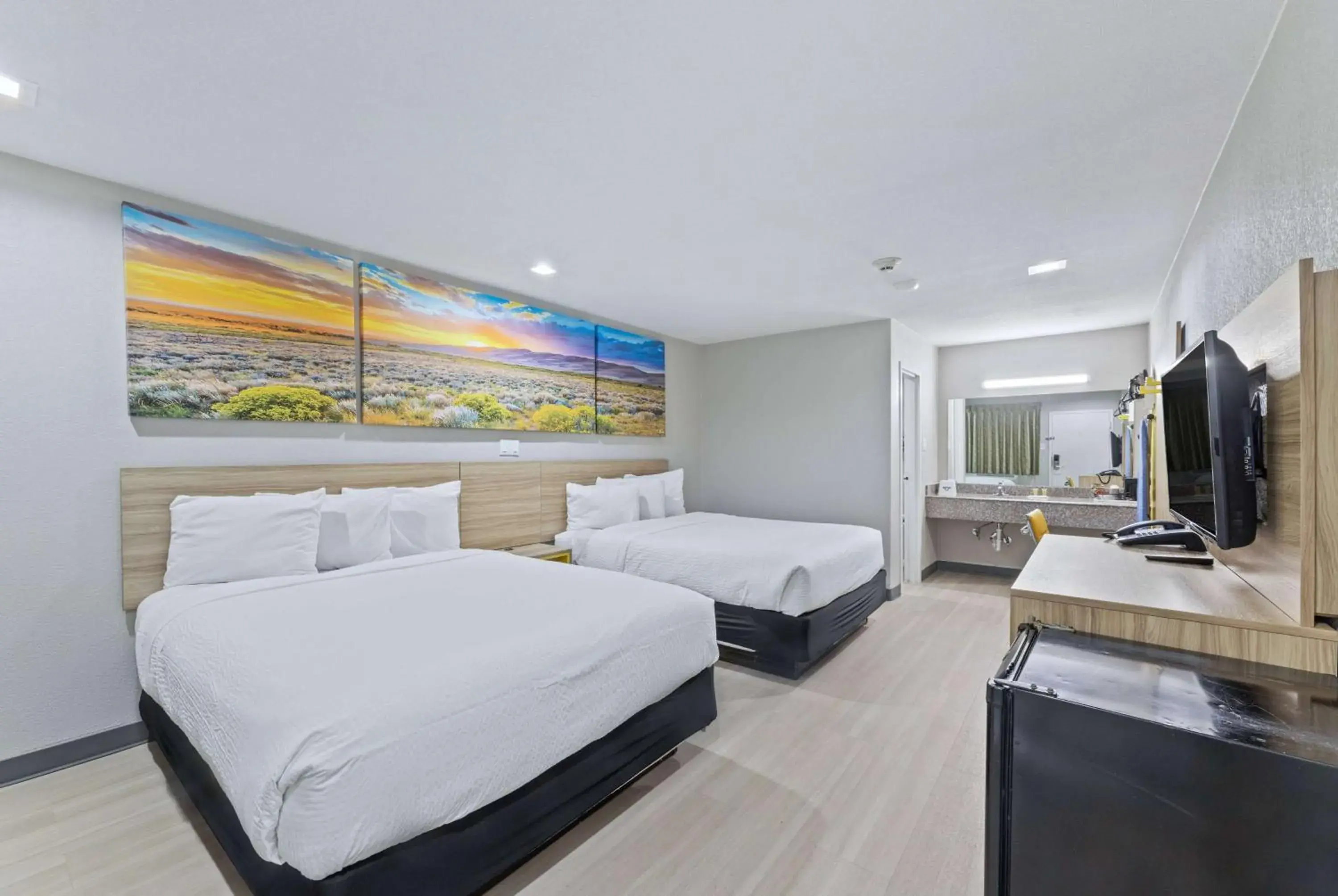 Photo of the whole room, Bed in Days Inn by Wyndham McKinney Photo of the whole room, Bed in Days Inn by Wyndham McKinney